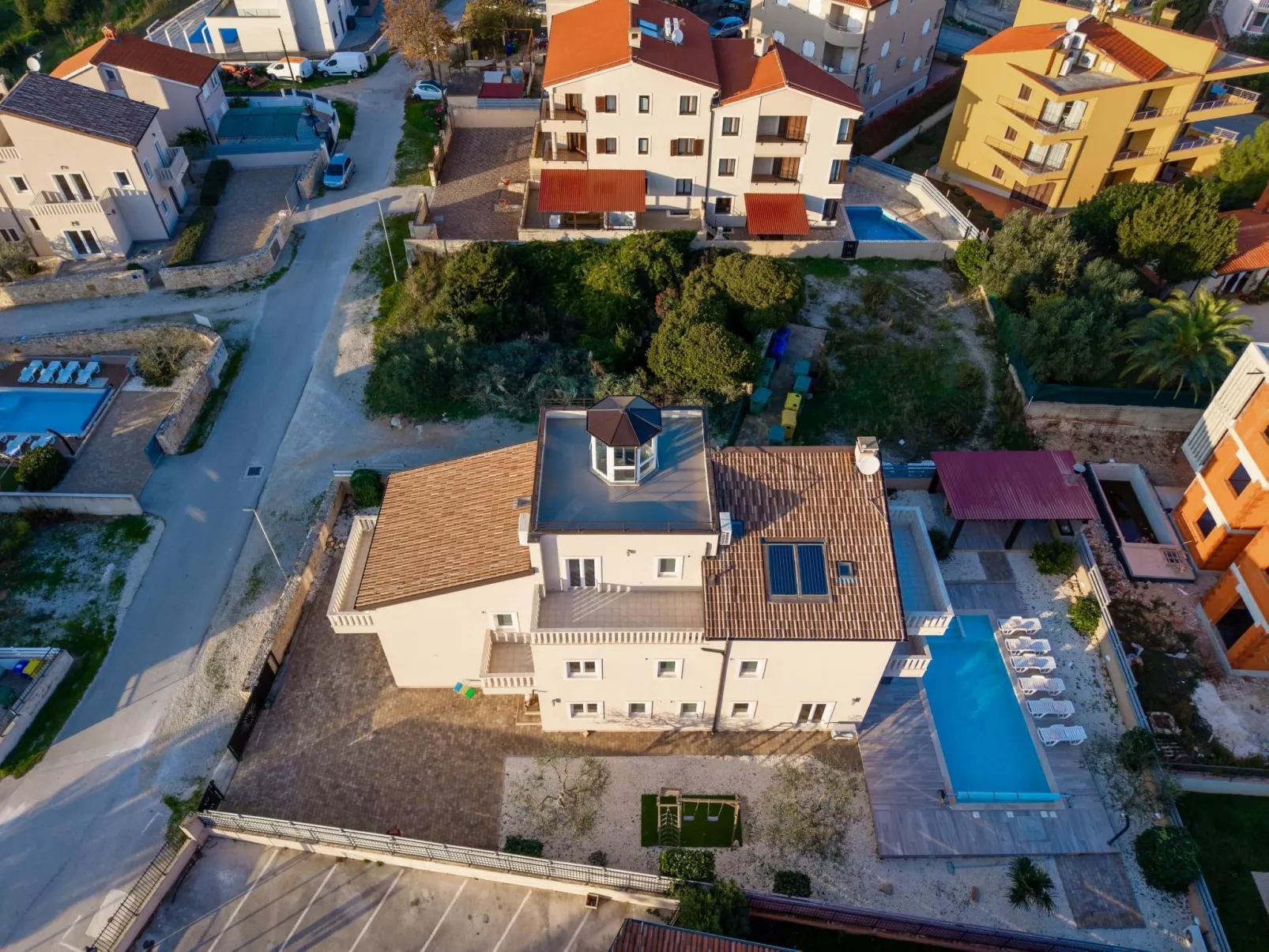 Villa Bellavista für 16 Gäste mit Hockeytisch-Buiten