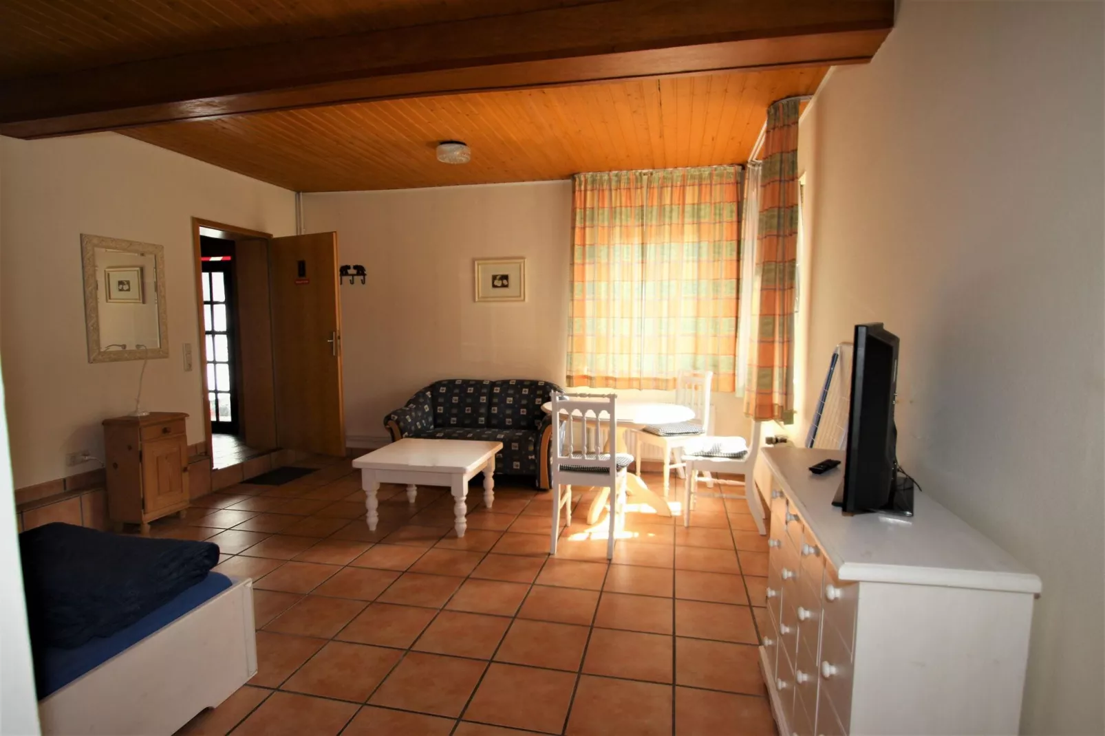 Fewo Tessin 2 Pers-Woonkamer