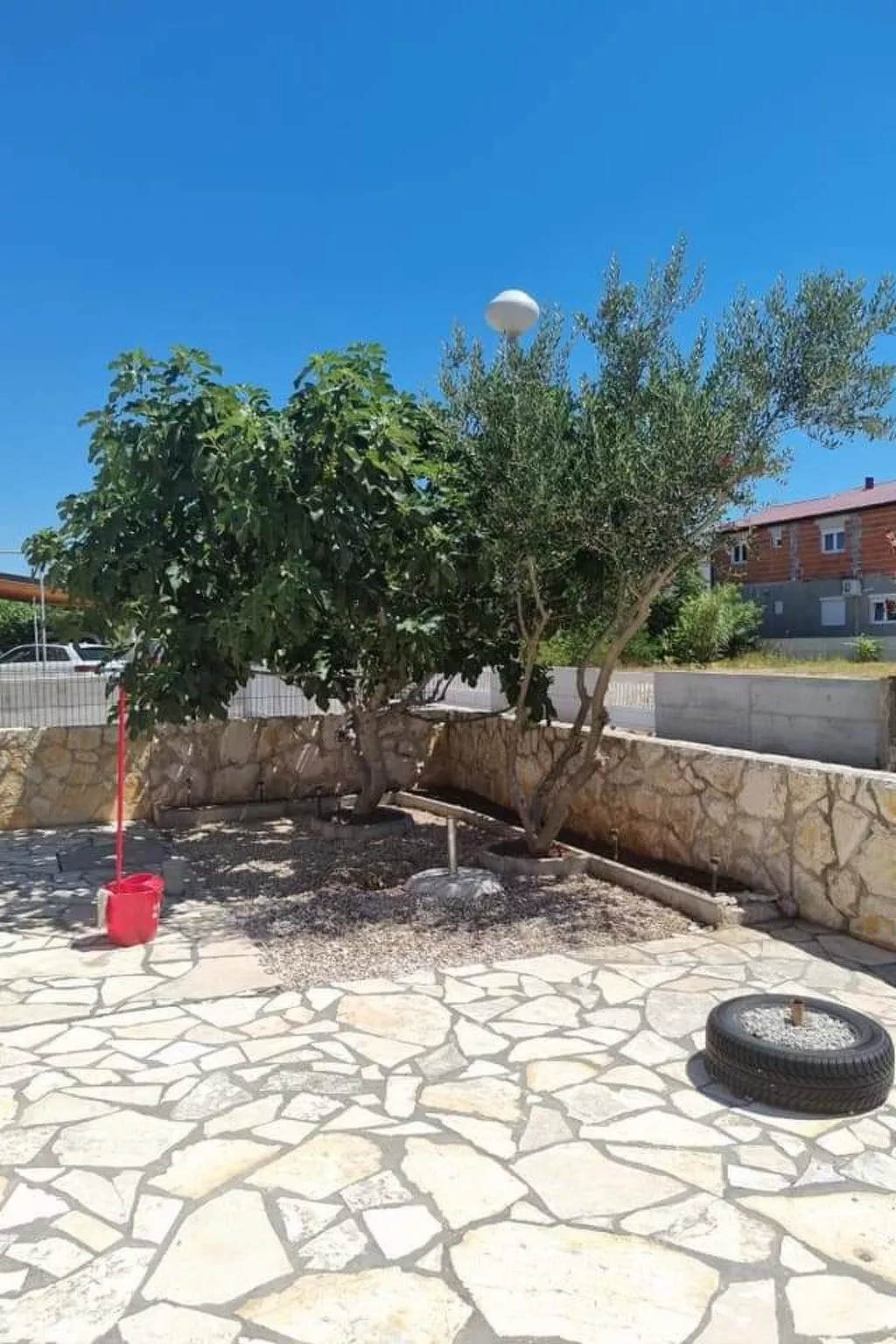 Charmante, sonnige Ferienwohnung-Buiten