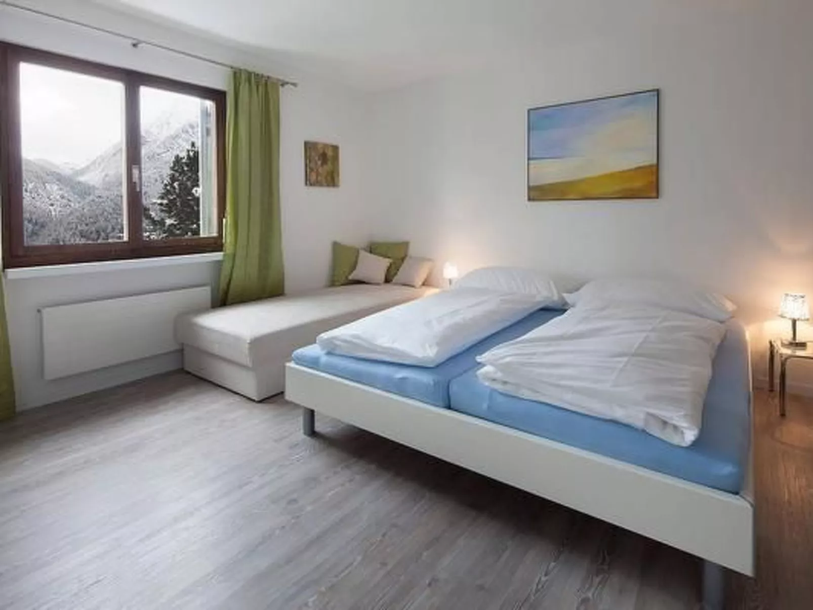 Chasa Diala für 12 P-Image-tags.info