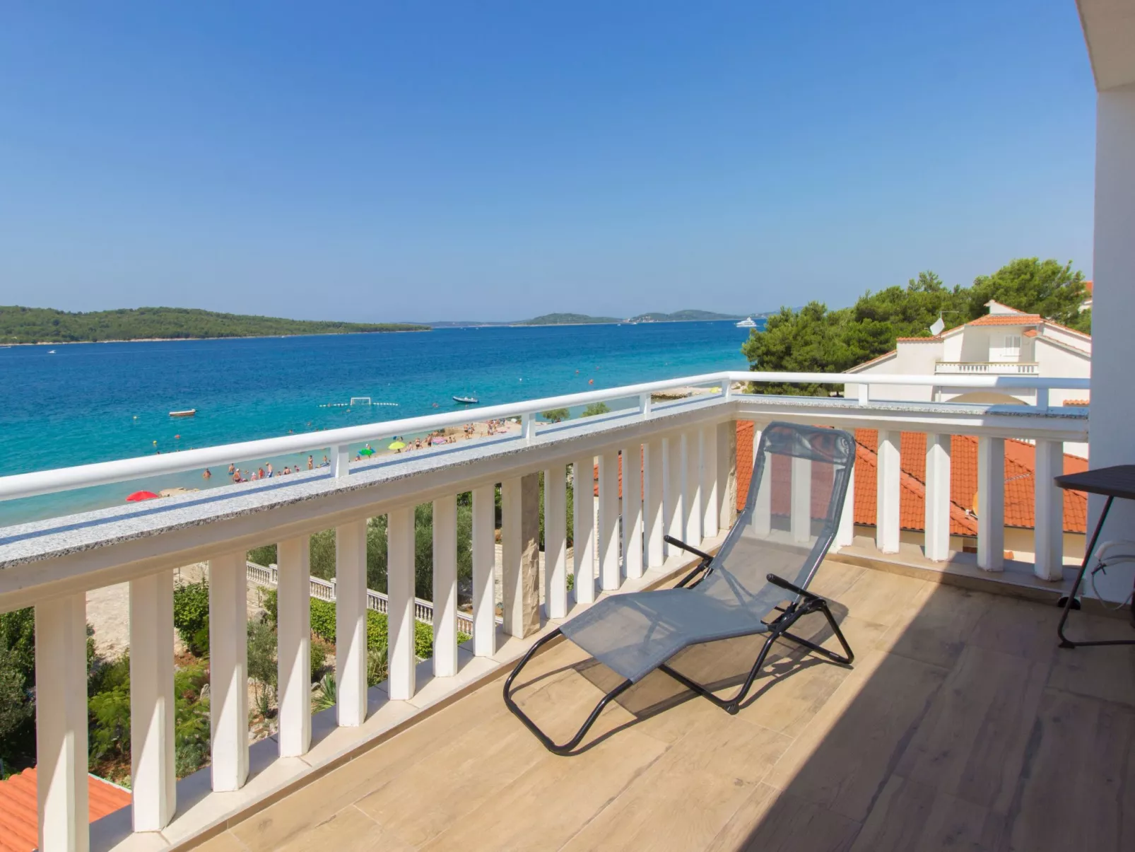 "Appartement Nr. 5".-Buiten