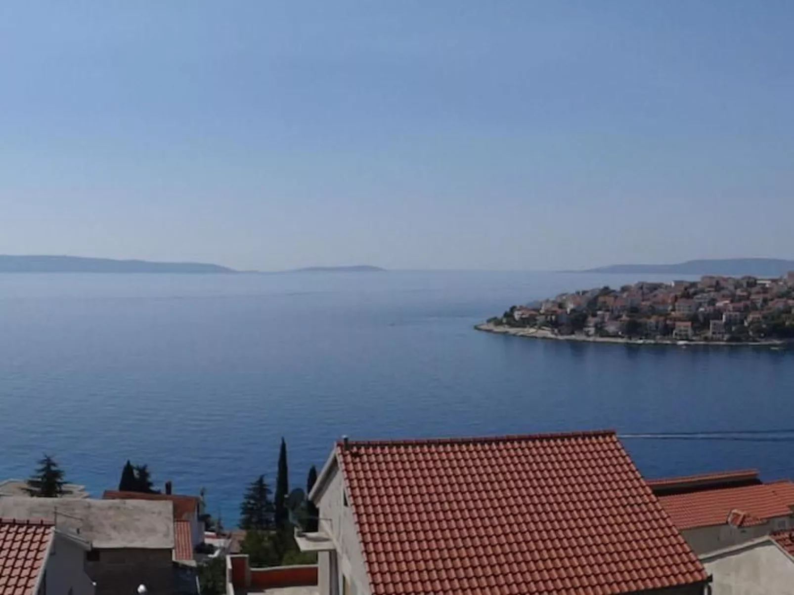 Beheiztes Schwimmbad, Familienferienwohnung-Buiten