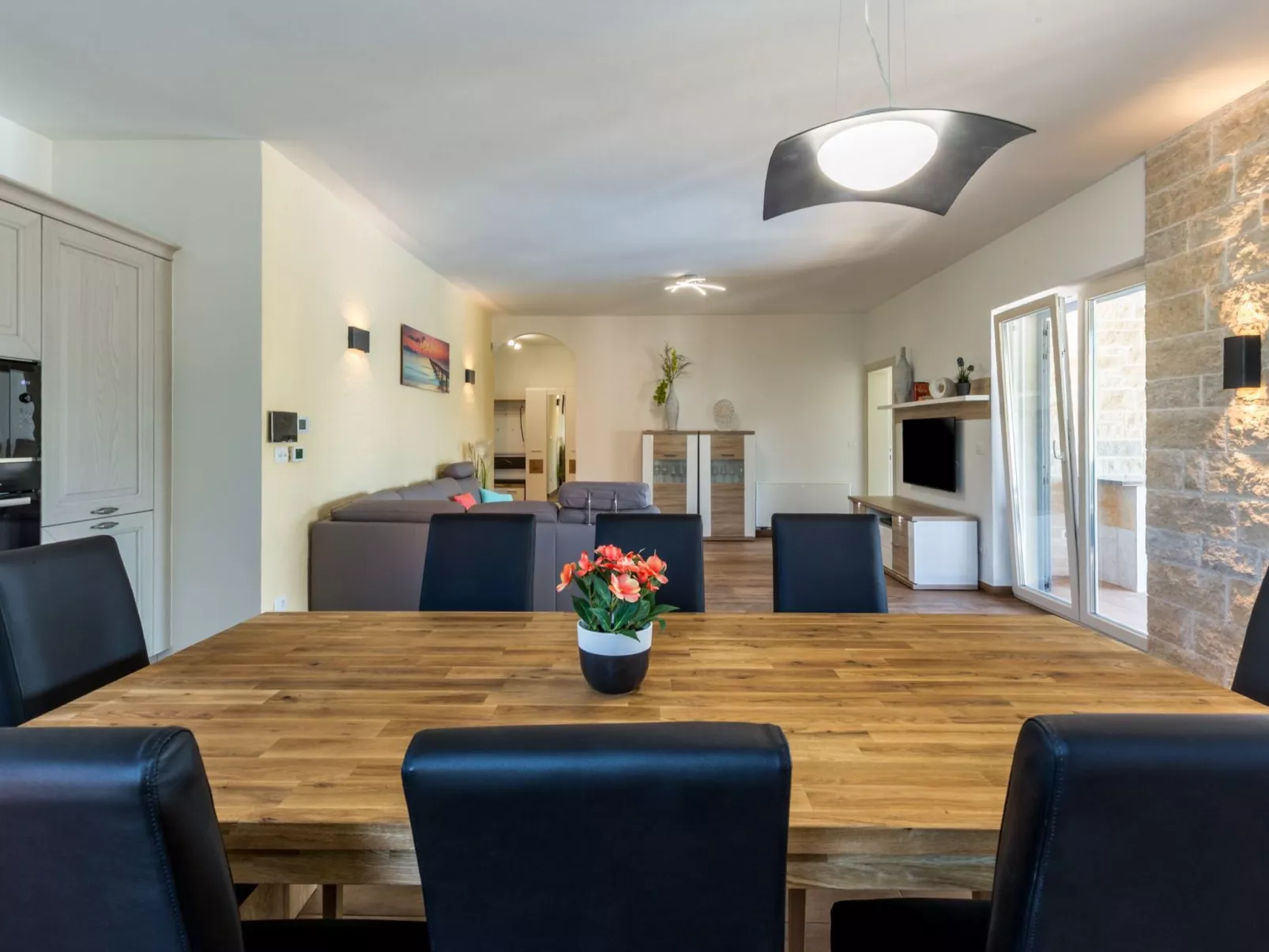 Tolles Ferienhaus in Deklići mit Privatem Pool-Binnen