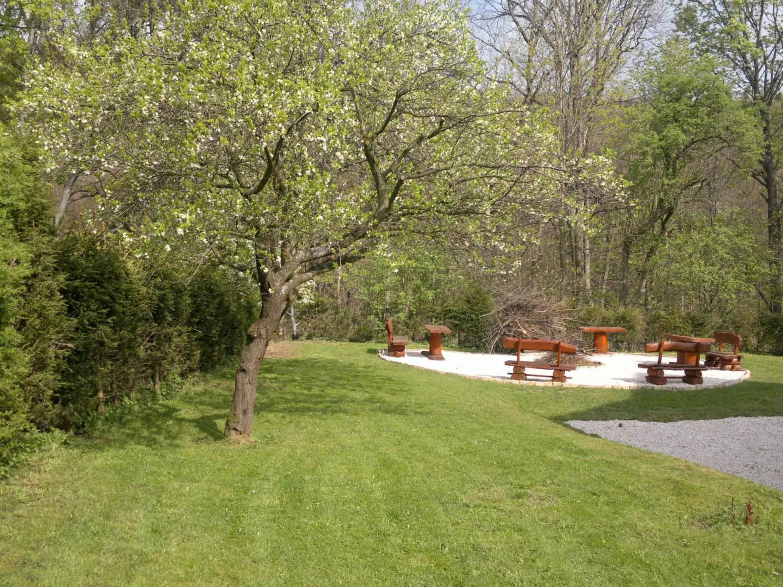 Wohnung Nr. 1-Buiten