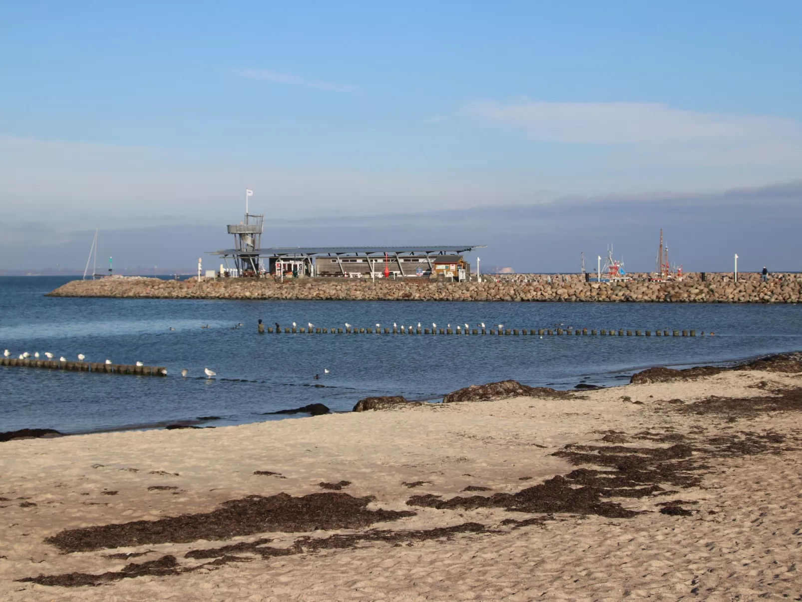 Mit Garten, Sauna, Kamin und Whirlpool-Buiten