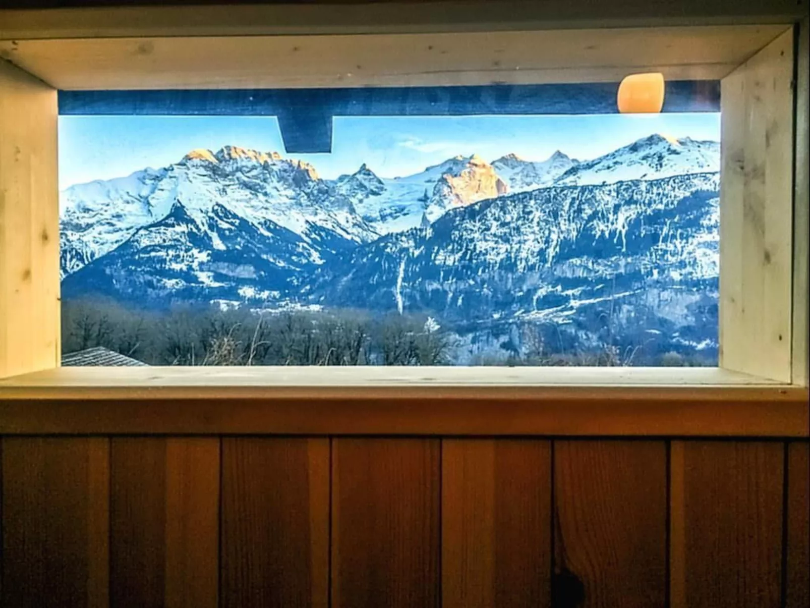 Haus "Nyfeler" Obergeschoss 4-Bettwohnung-Buiten