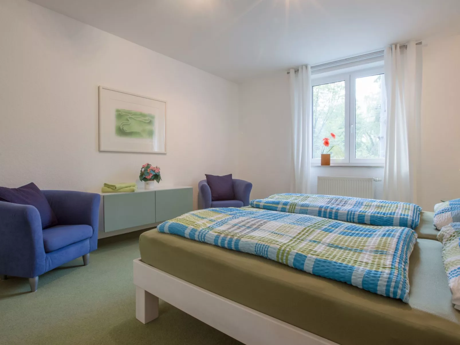  in Stadtrandlage mit guter Anbindung, sowie eigener Terrasse und Garten-Image-tags.info