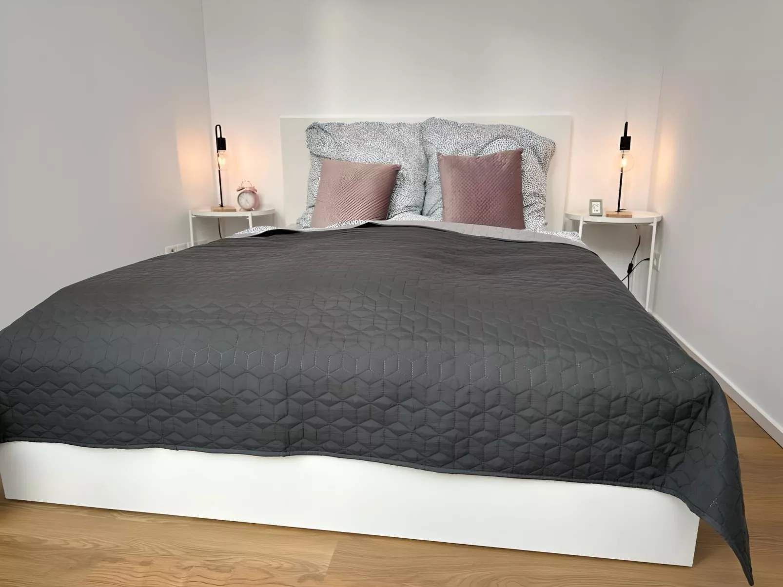 Apartment ARTIC II-Image-tags.info