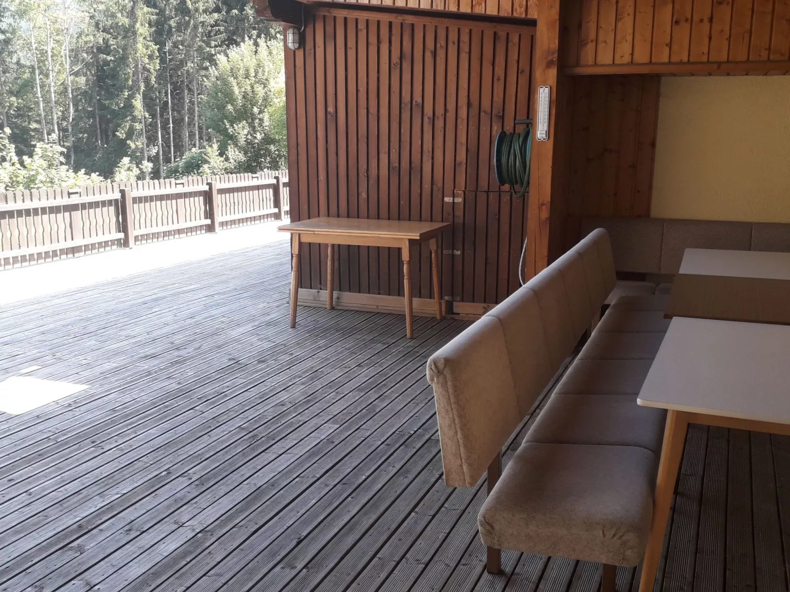 Mit Balkon und herrlichem Ausblick-Binnen