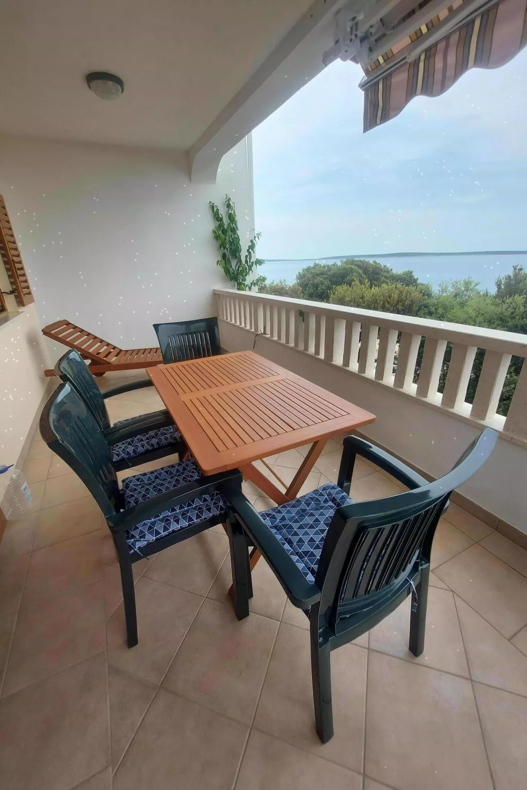 "Mia" mit Blick auf das Wasser-Buiten