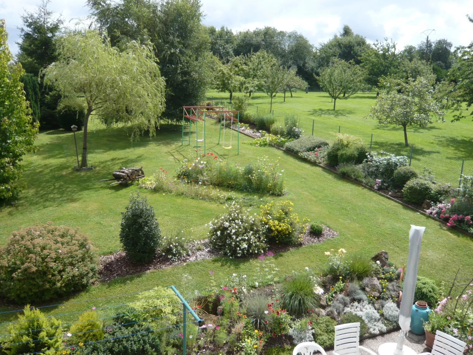 LES BRIMBELLES-Buiten