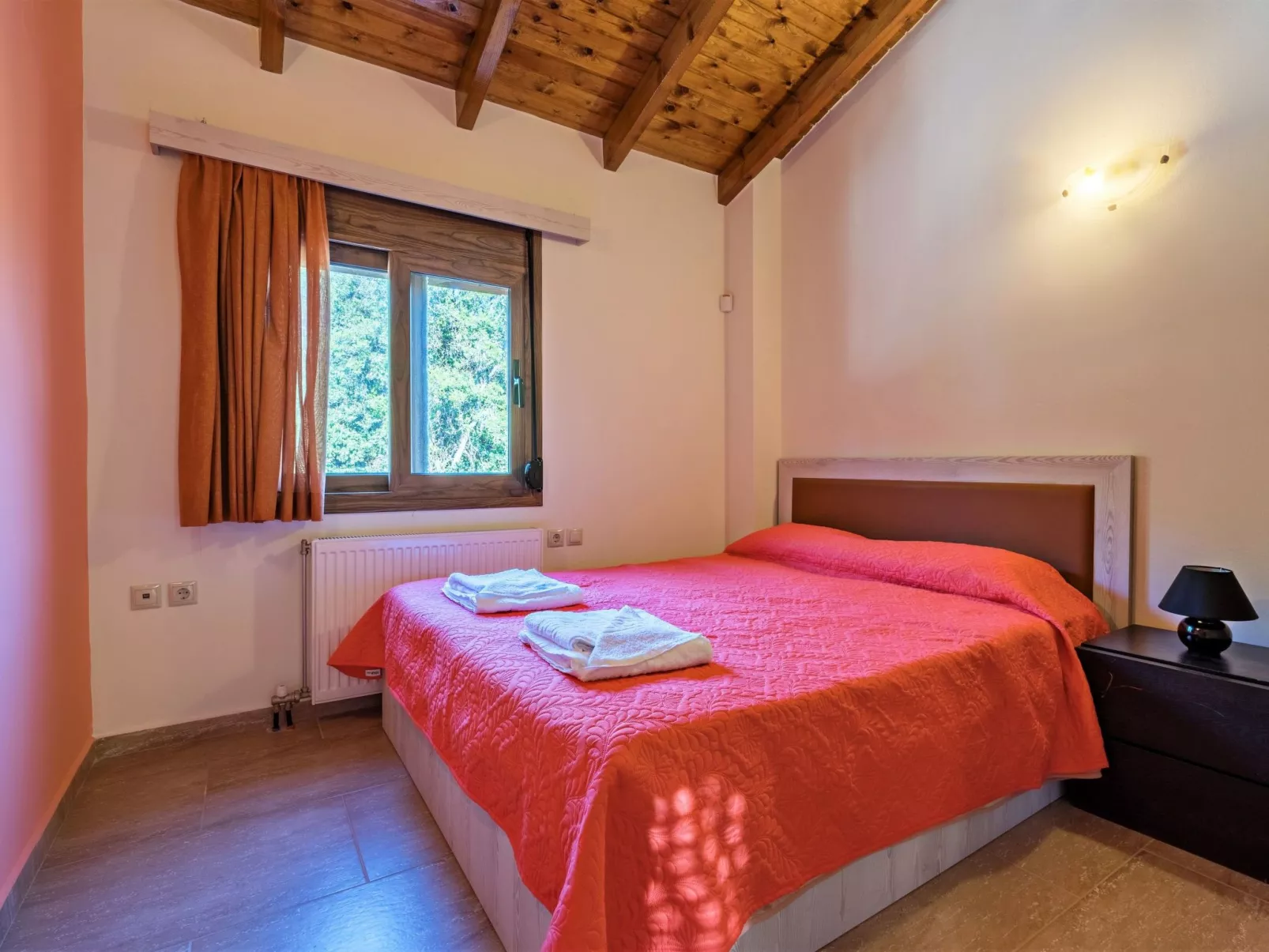 Villa Zeus mit privatem Pool und Jacuzzi-Image-tags.info