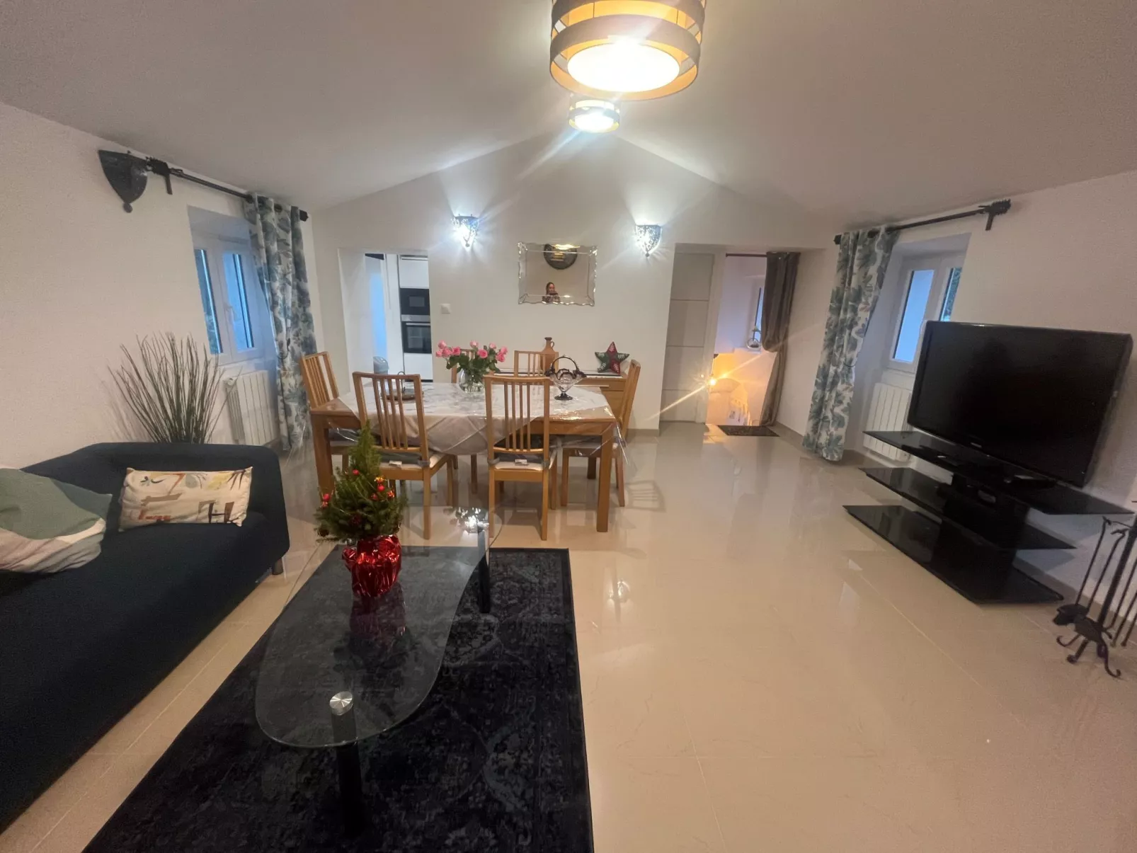 Oberseite der Villa Les Tilleuls-Binnen