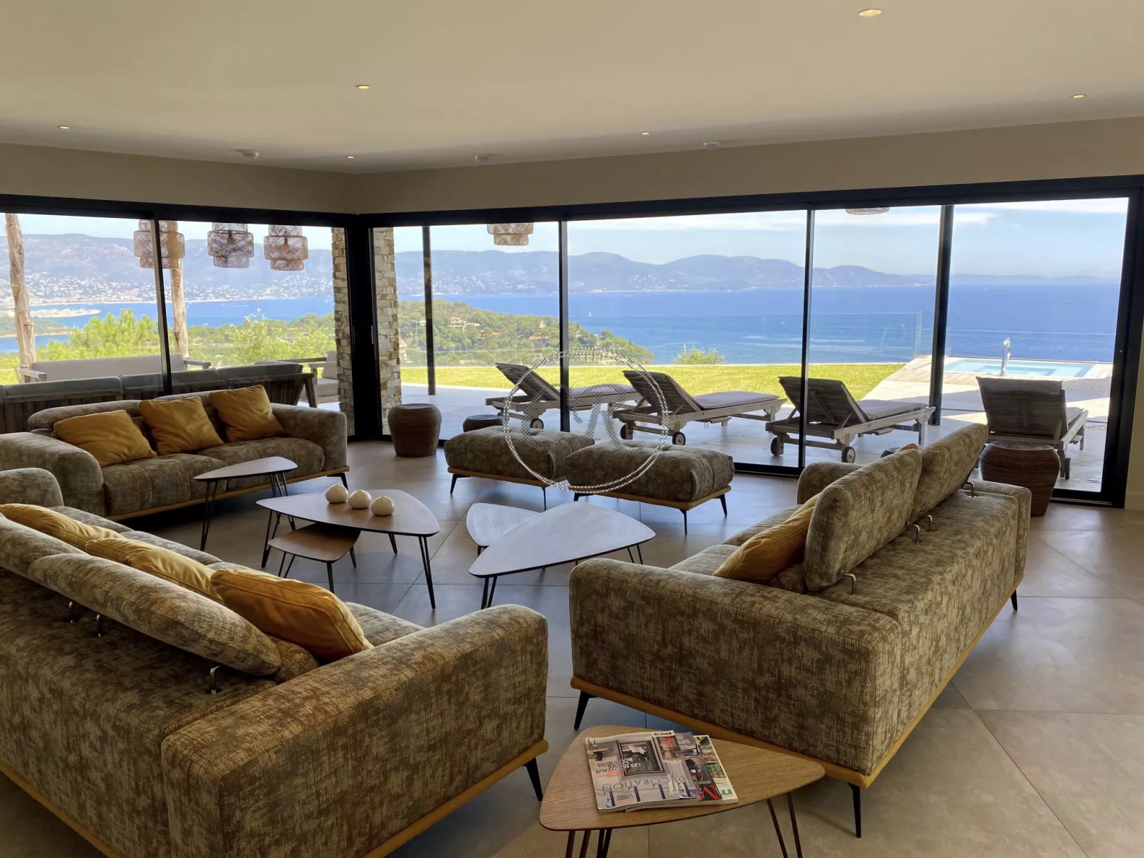 Außergewöhnliche Villa am Cap Bénat-Binnen