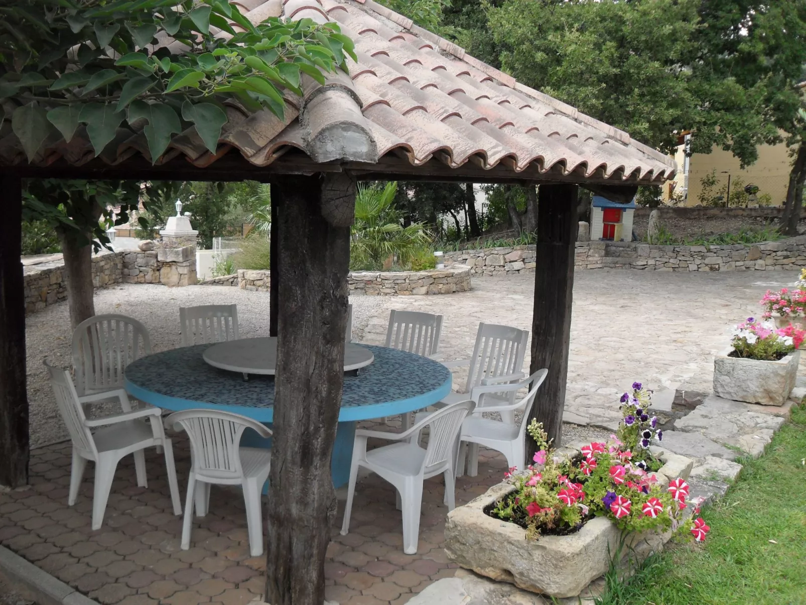 Beheizter Pool ab Mitte April-Image-tags.info