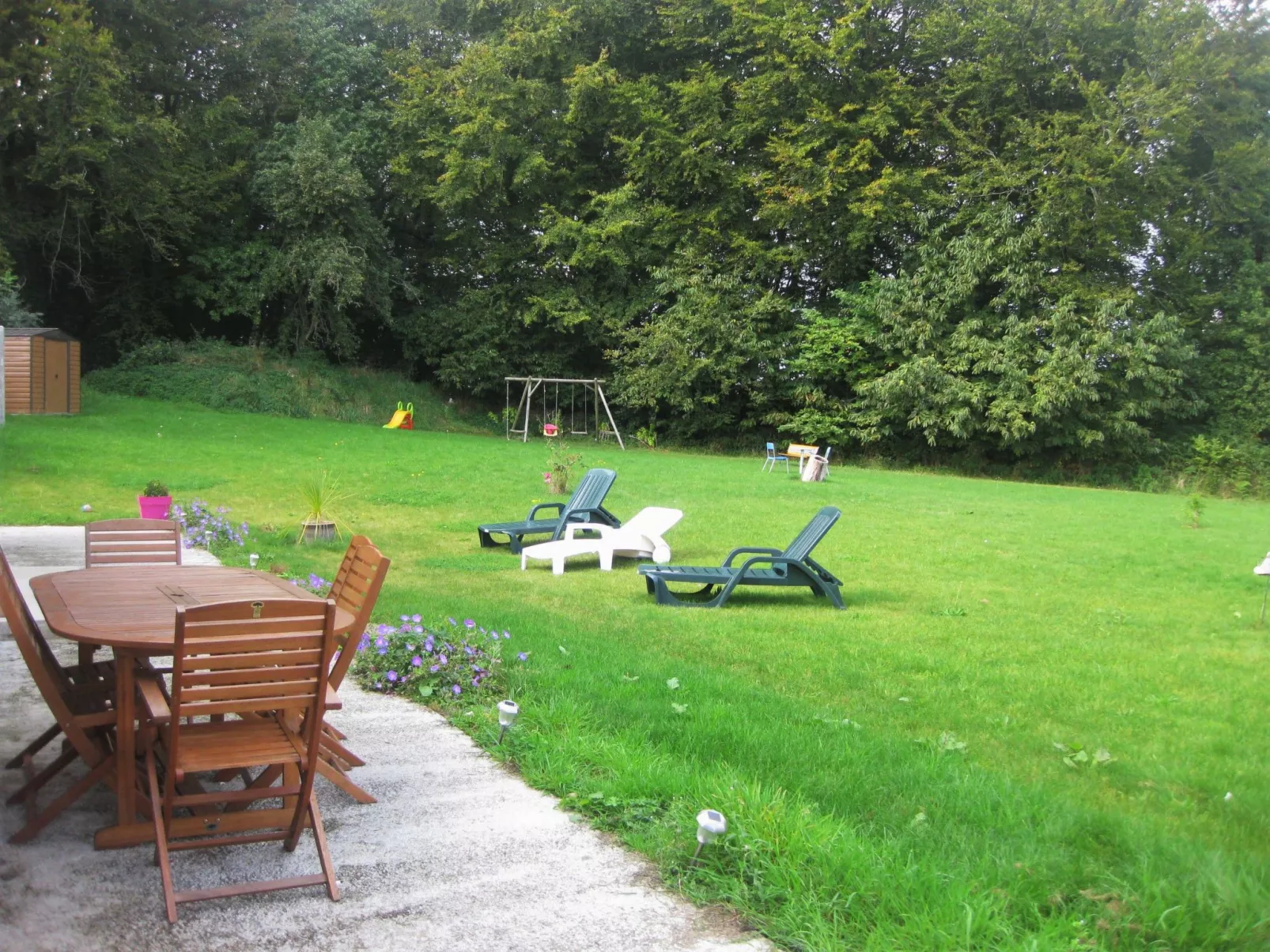 Charmantes großes Cottage zwischen Land und Meer-Buiten