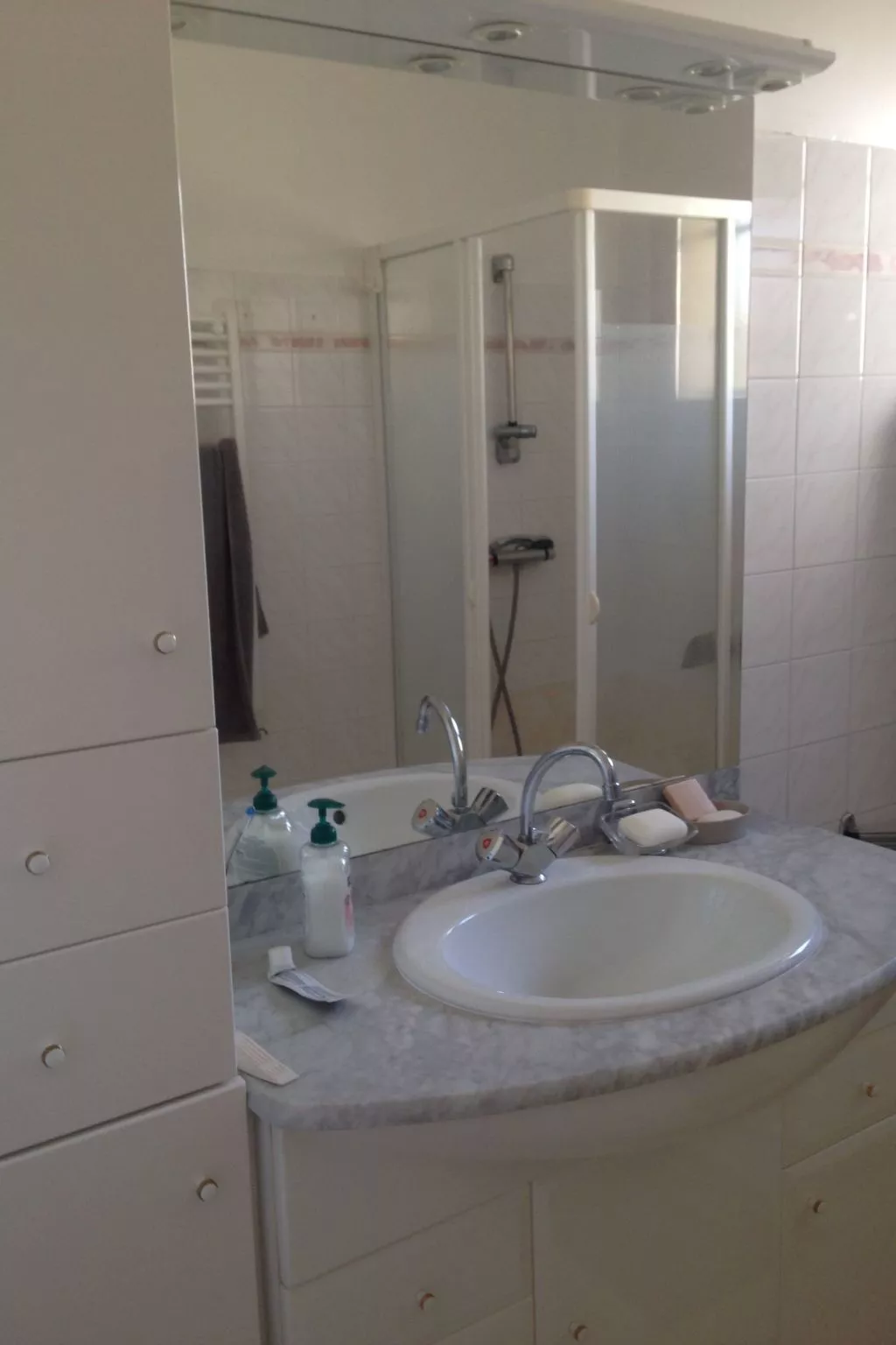 Warmherziges Haus mit ebenerdigem Zugang-Binnen