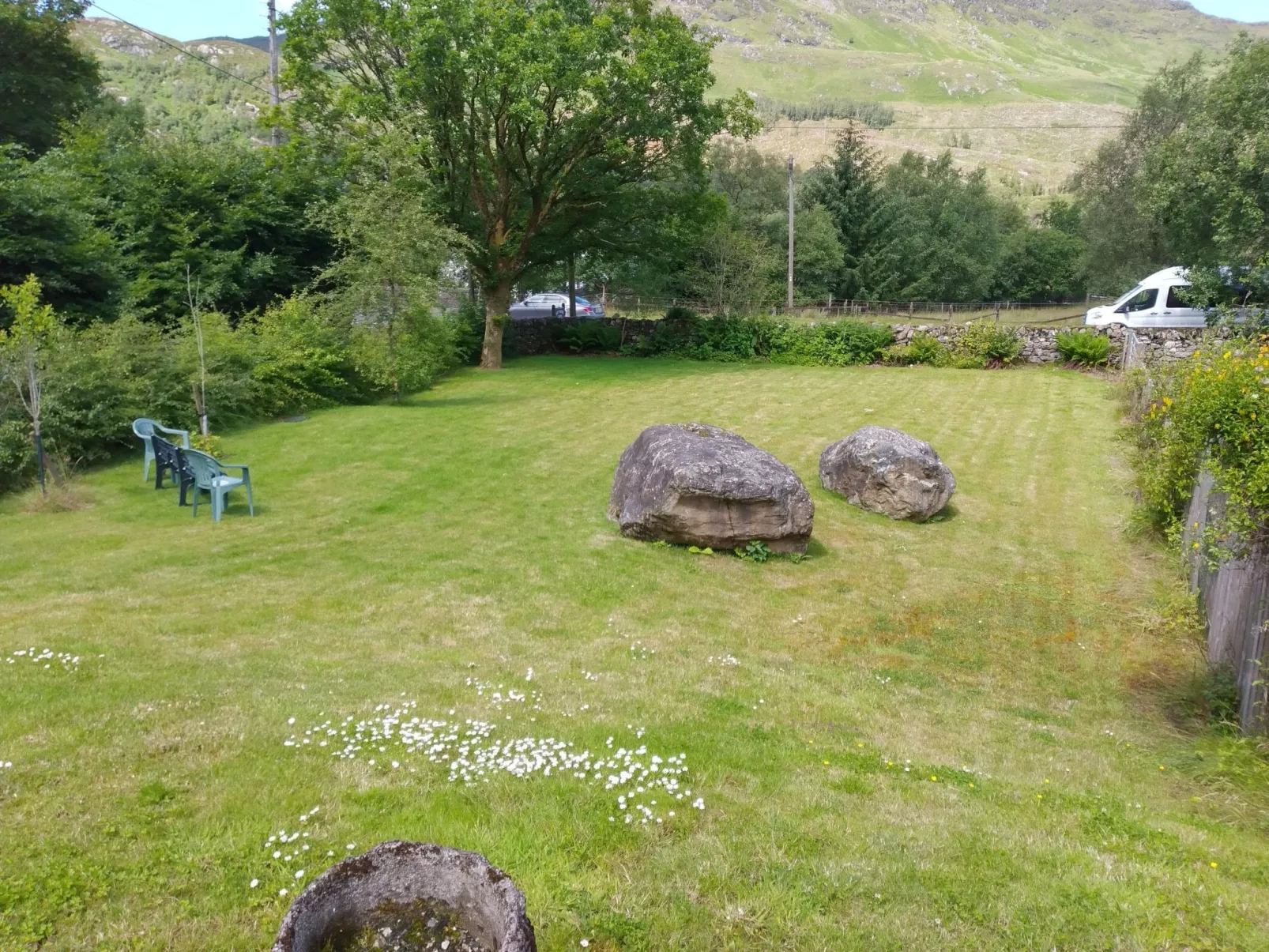 Benmore Farm House in Stirling mit Bergblick-Buiten