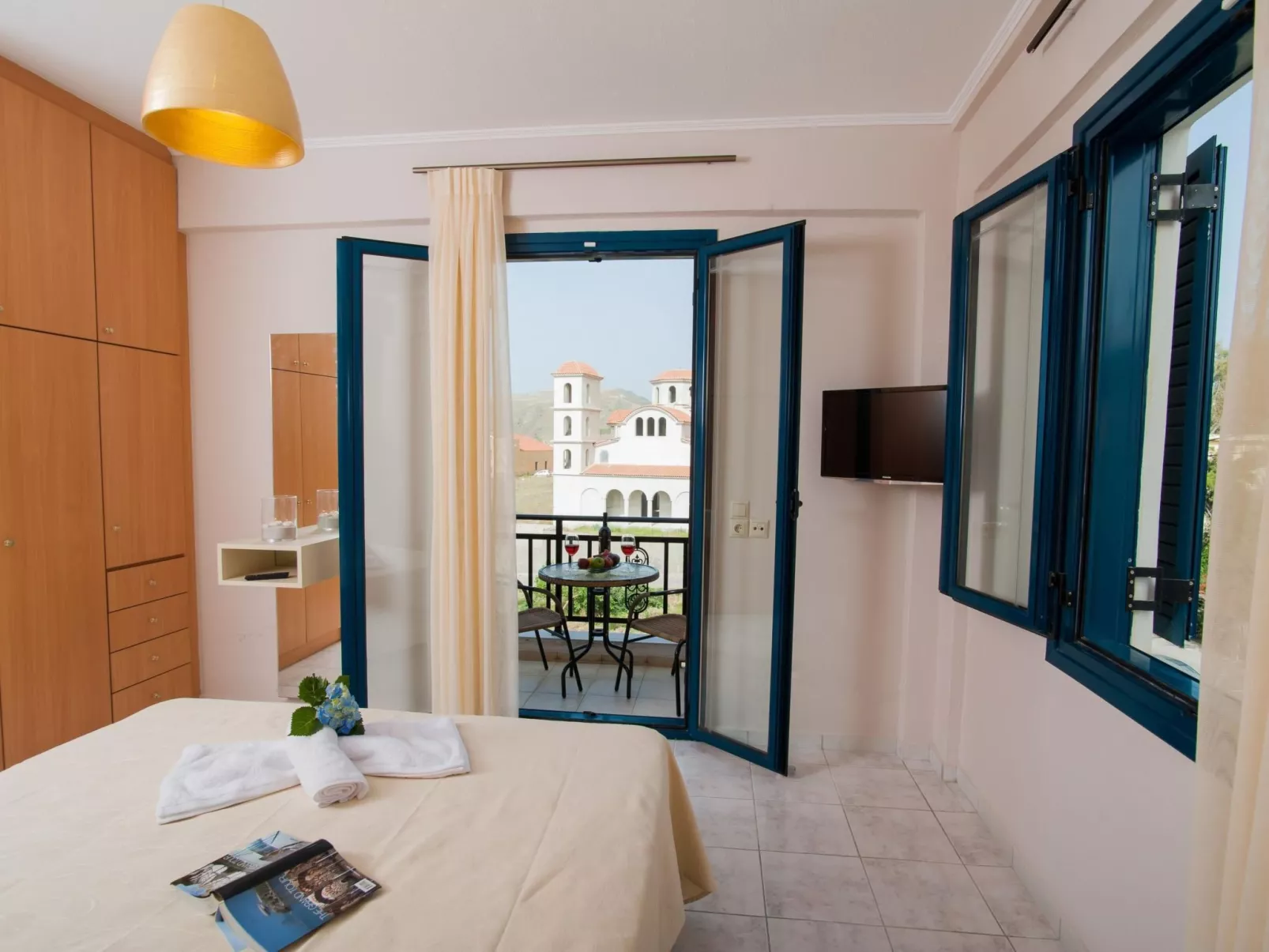 Schönes Haus in Panormos mit kleinem Garten-Binnen