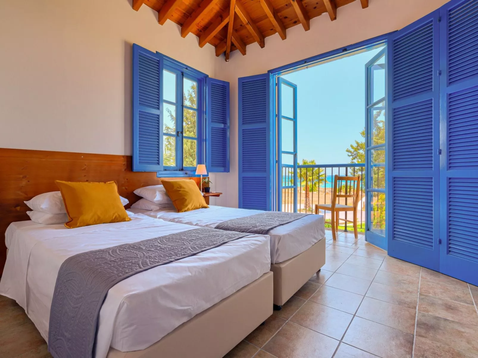 Beach Front 3-Schlafzimmer-Villa - 1. Linie vom Strand-Binnen