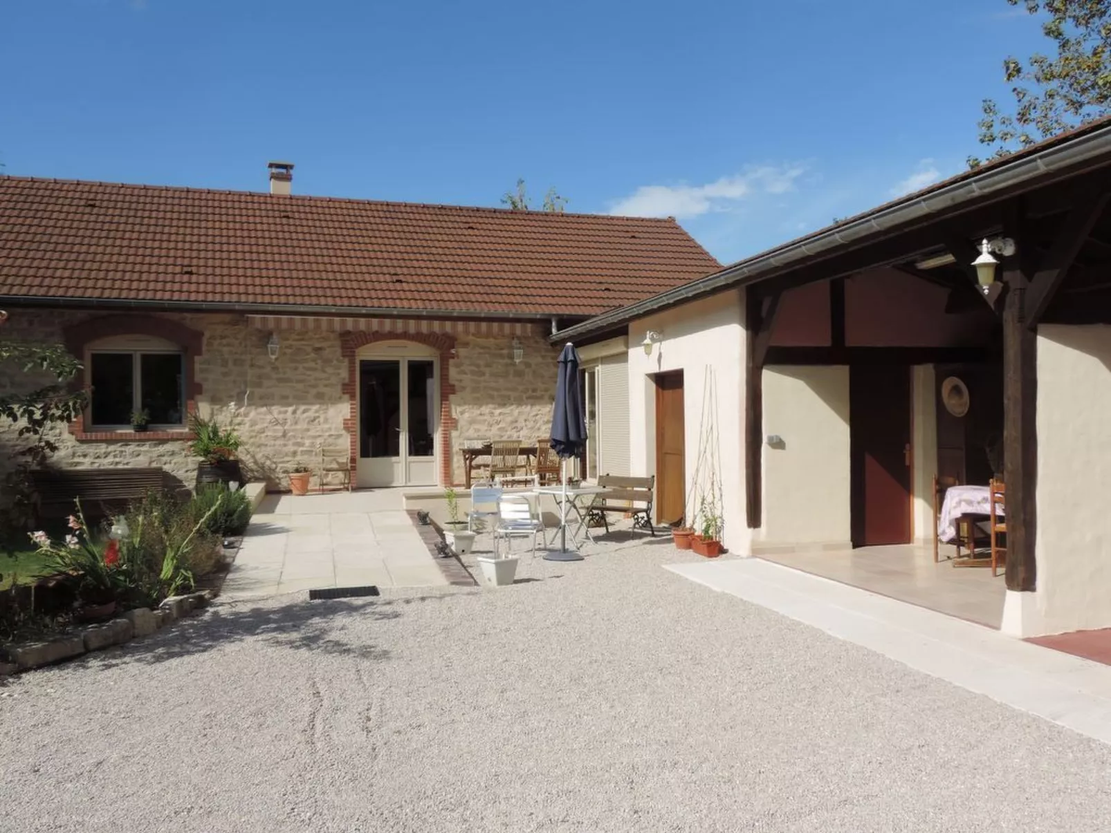Villa Roland in Burgund 125m2 4 Sterne