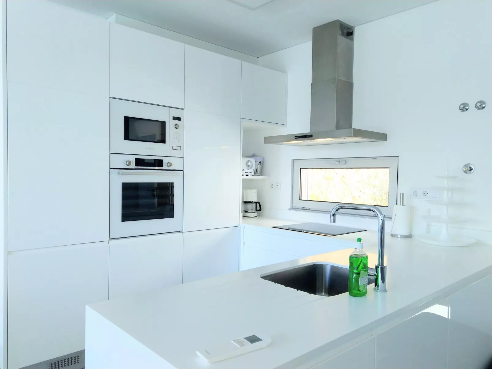 Villa Ray Design mit privatem beheizbarem Pool-Binnen