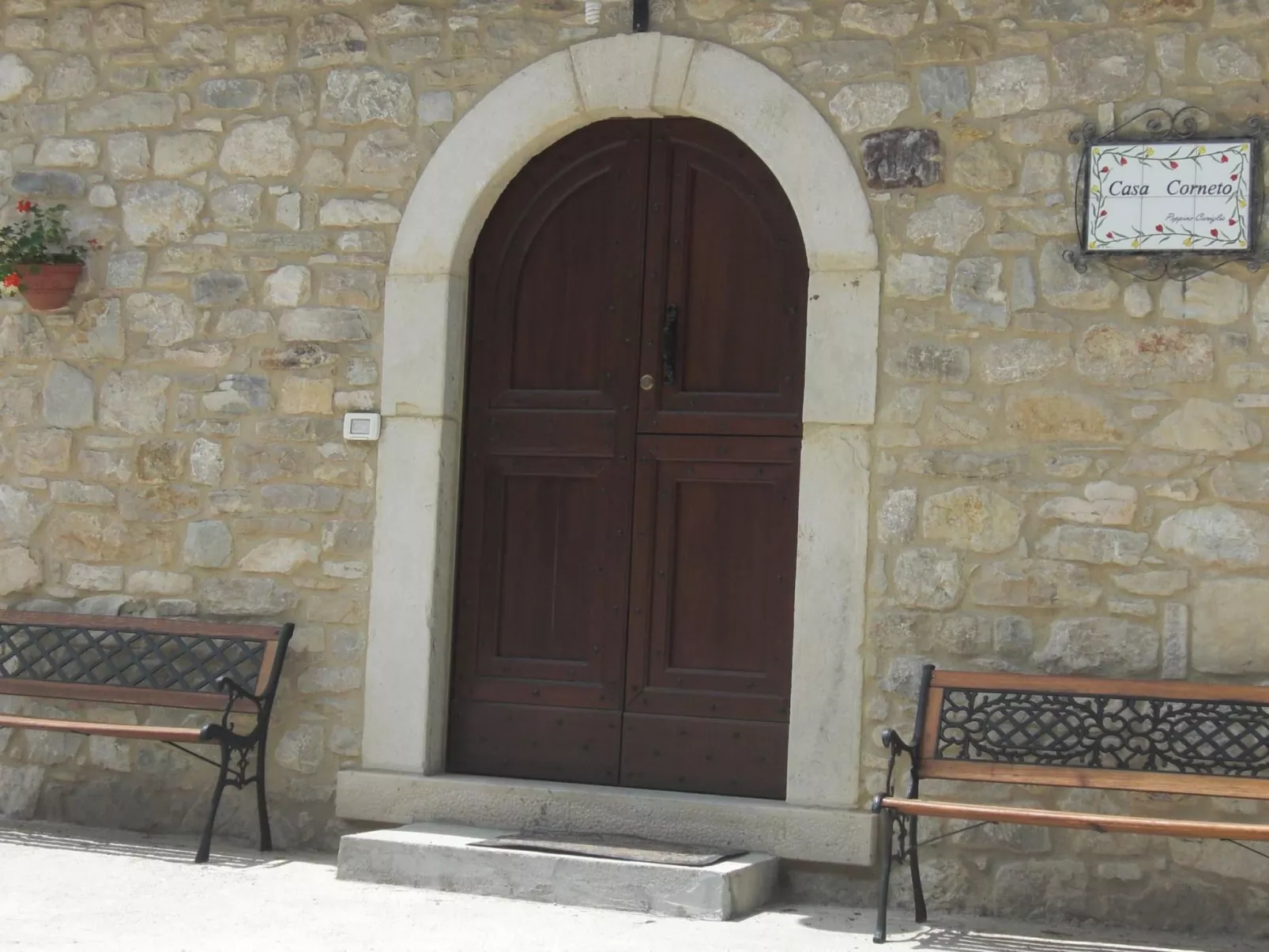 Das Maulbeerbaum-Apartment-Buiten