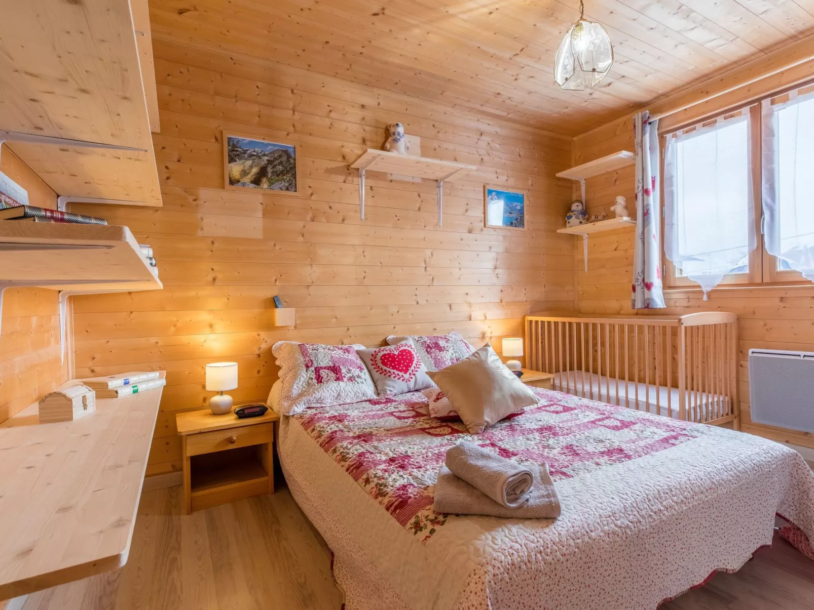 Erdgeschoss 110 m2 - 15 Personen - In der Nähe der Pisten-Binnen