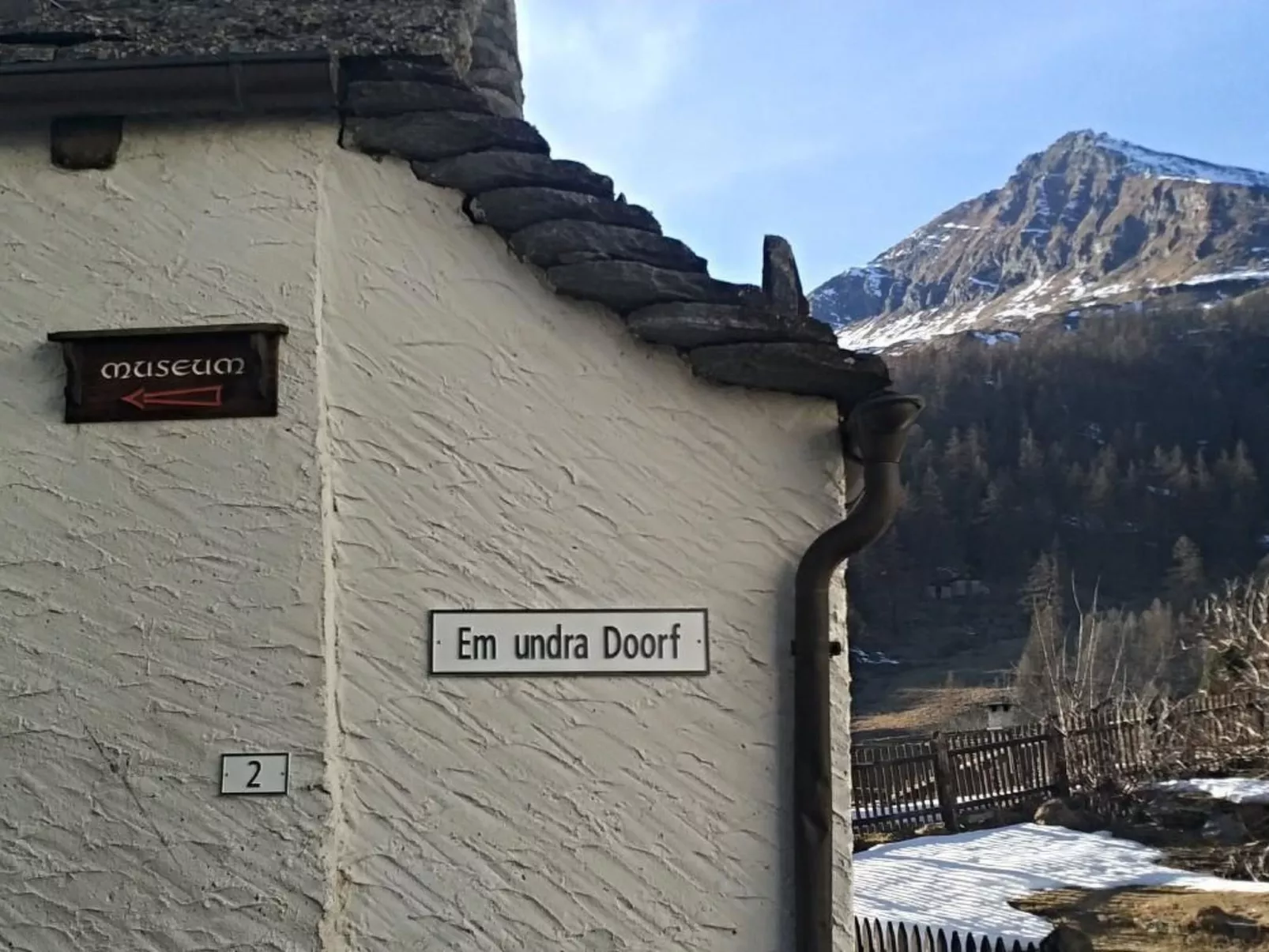 CASA DEL SASSO-Buiten