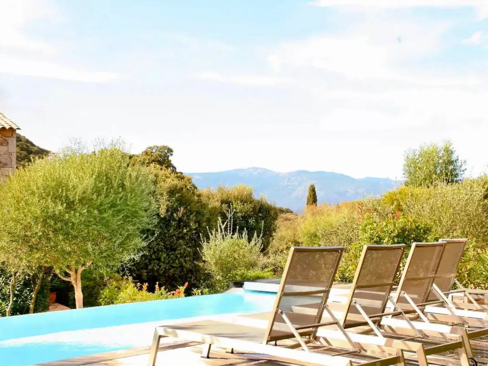 Luxusvilla aus Stein Concadoro-Buiten