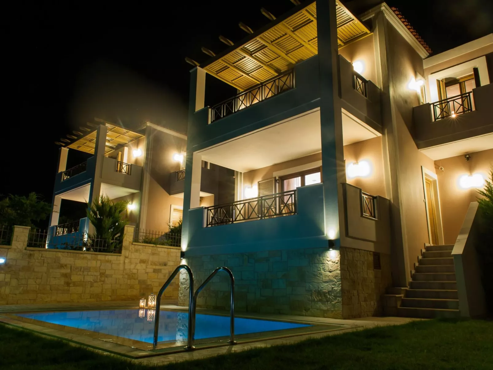 Ferienvilla Natur mit Pool und Terrasse-Buiten