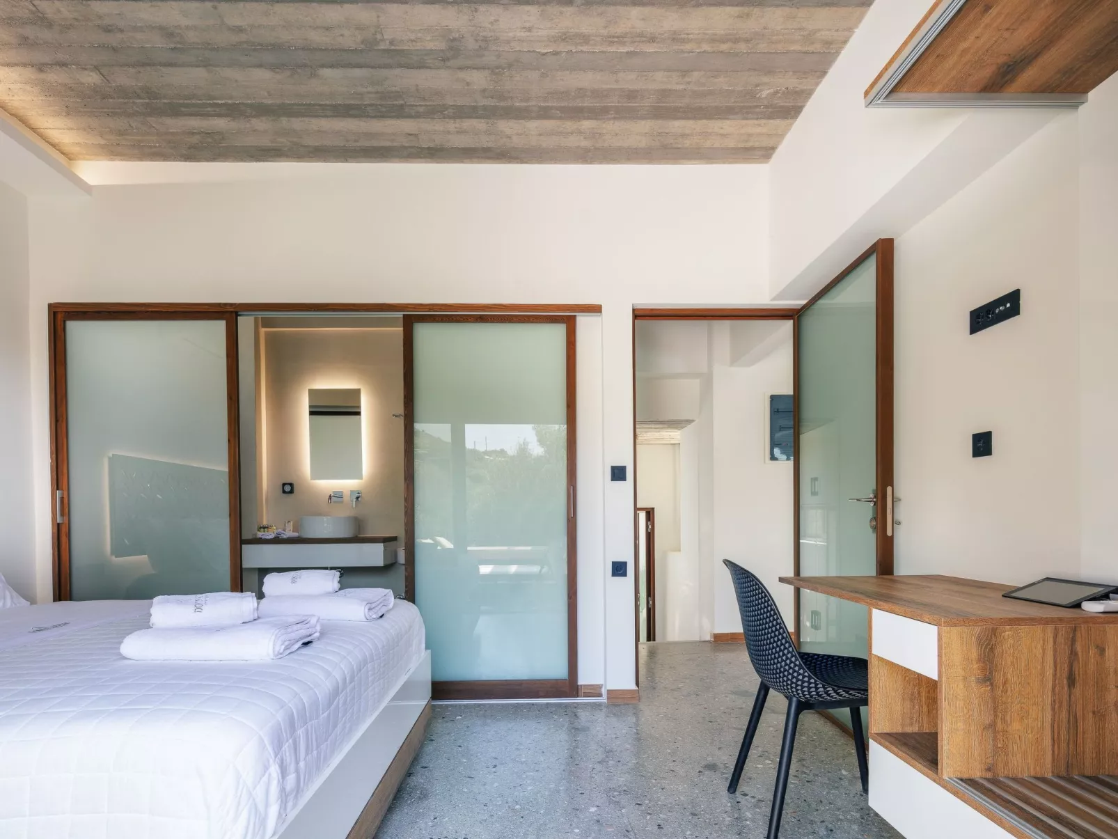 Neu gebaute Villa mit privatem Pool und Grillplatz-Binnen