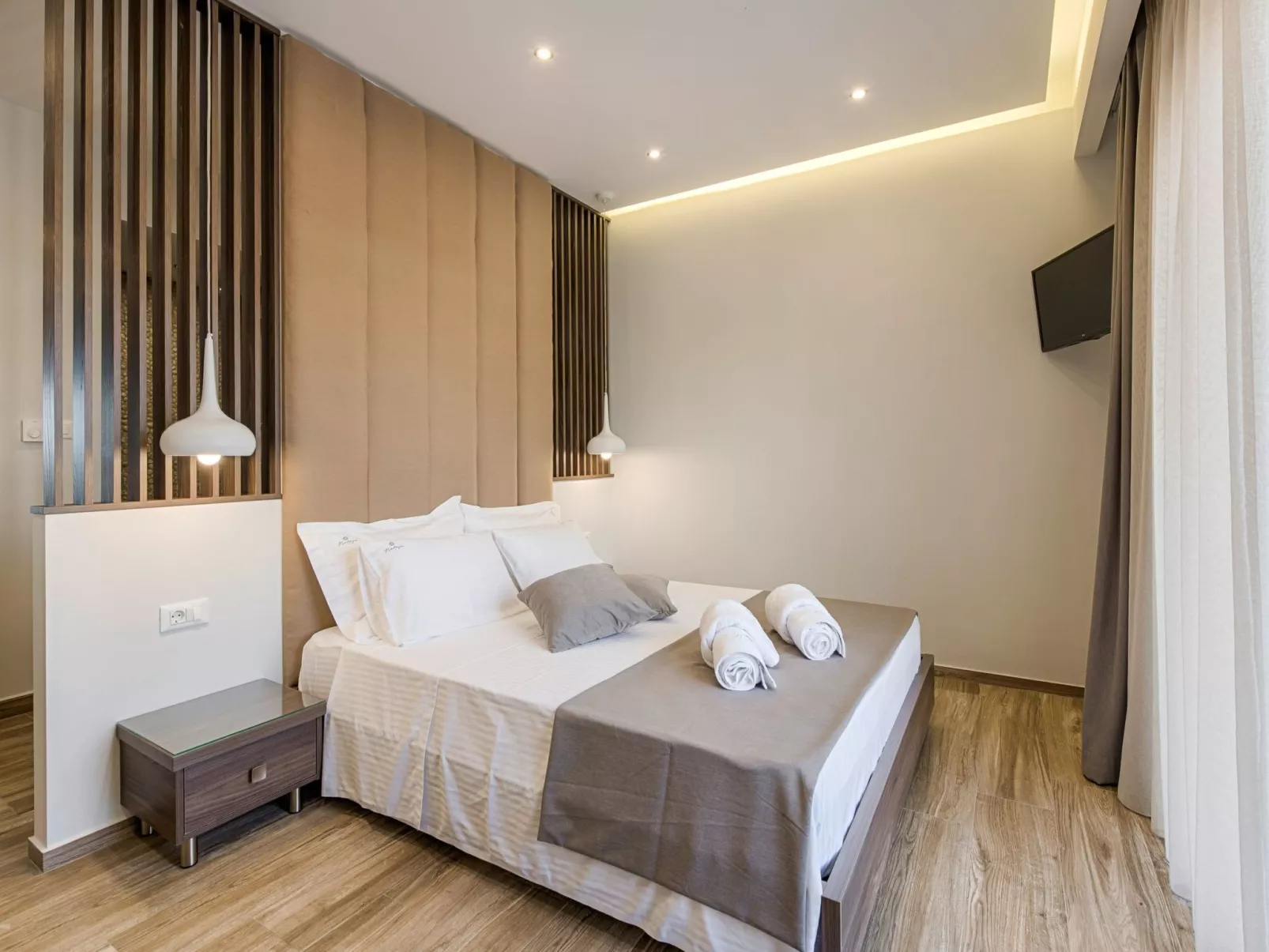 Nastazia Luxury Beach House-Image-tags.info