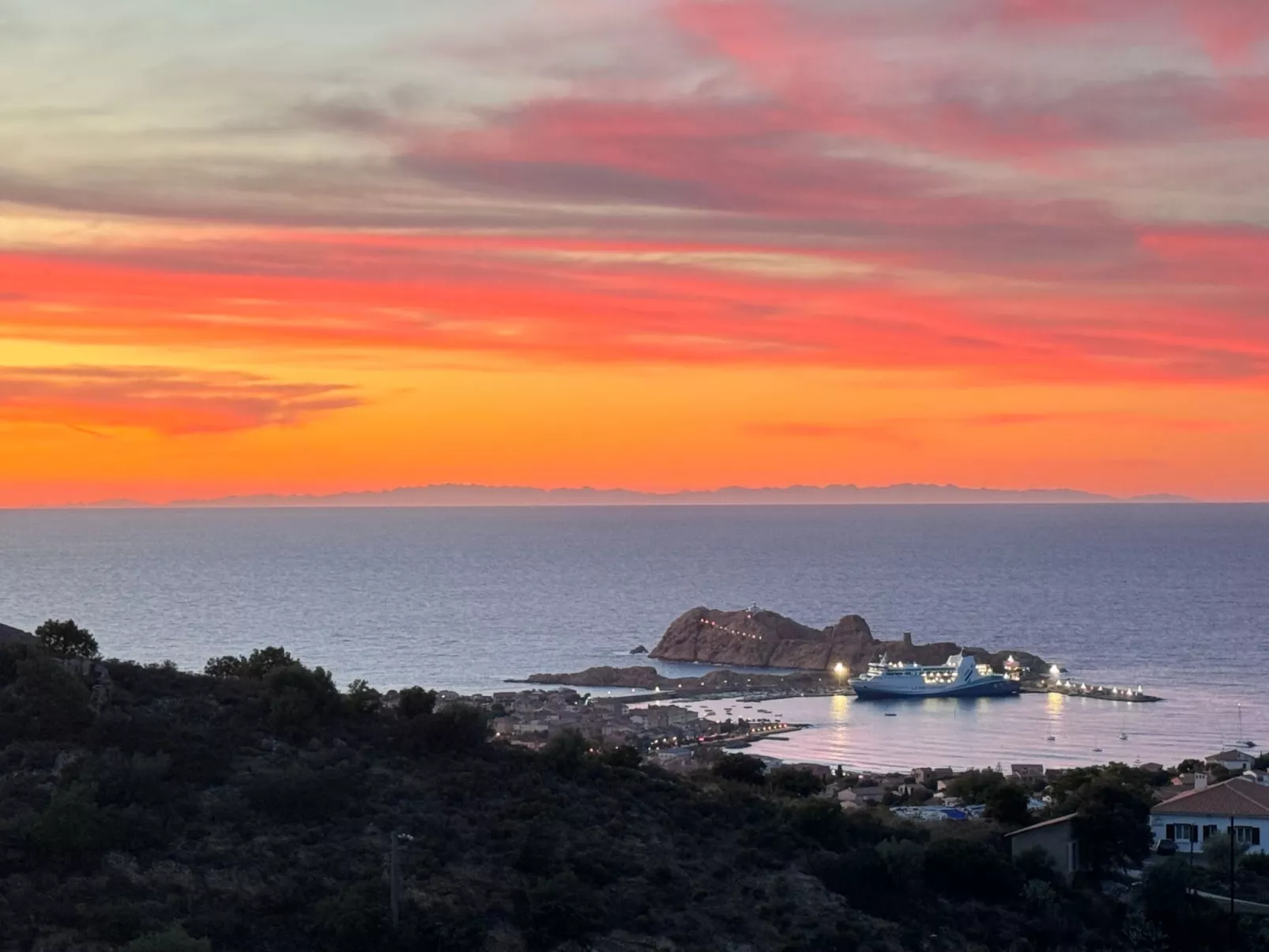 Casa Alimea mit Spa und herrlichem Meerblick