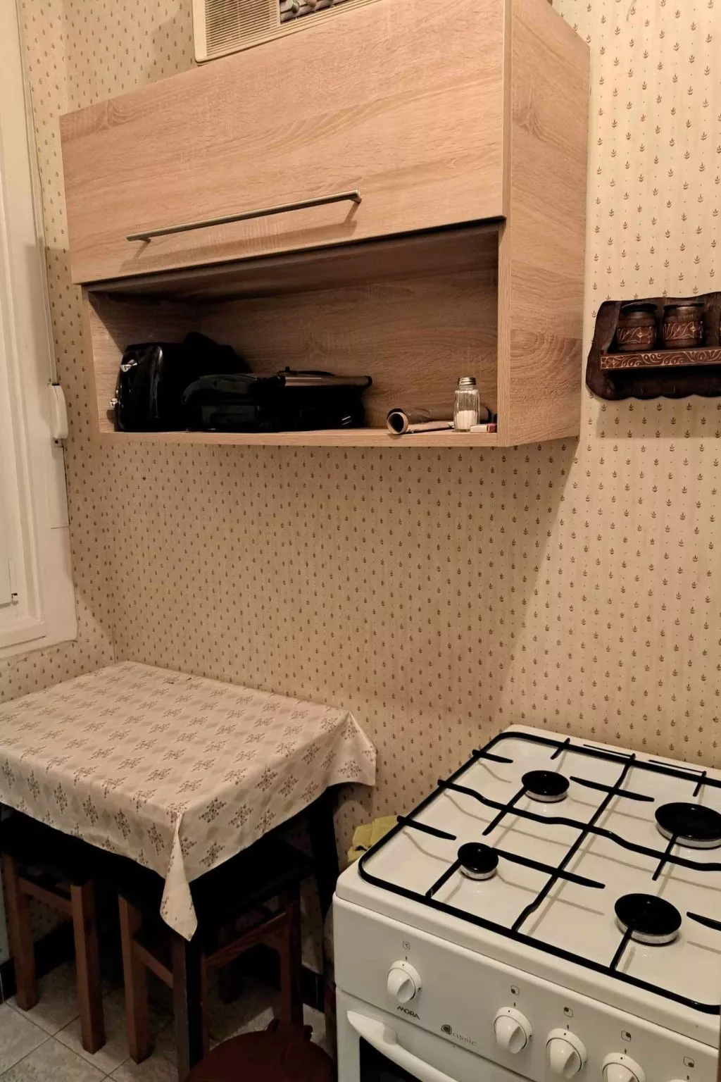 Mit eigenem Parkplatz-Binnen