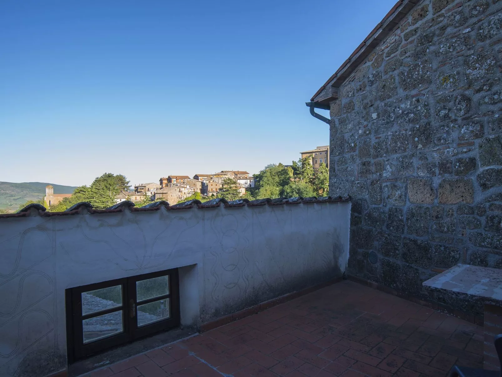 Bezaubernde Wohnung im Schloss mit Schwimmbad-Buiten