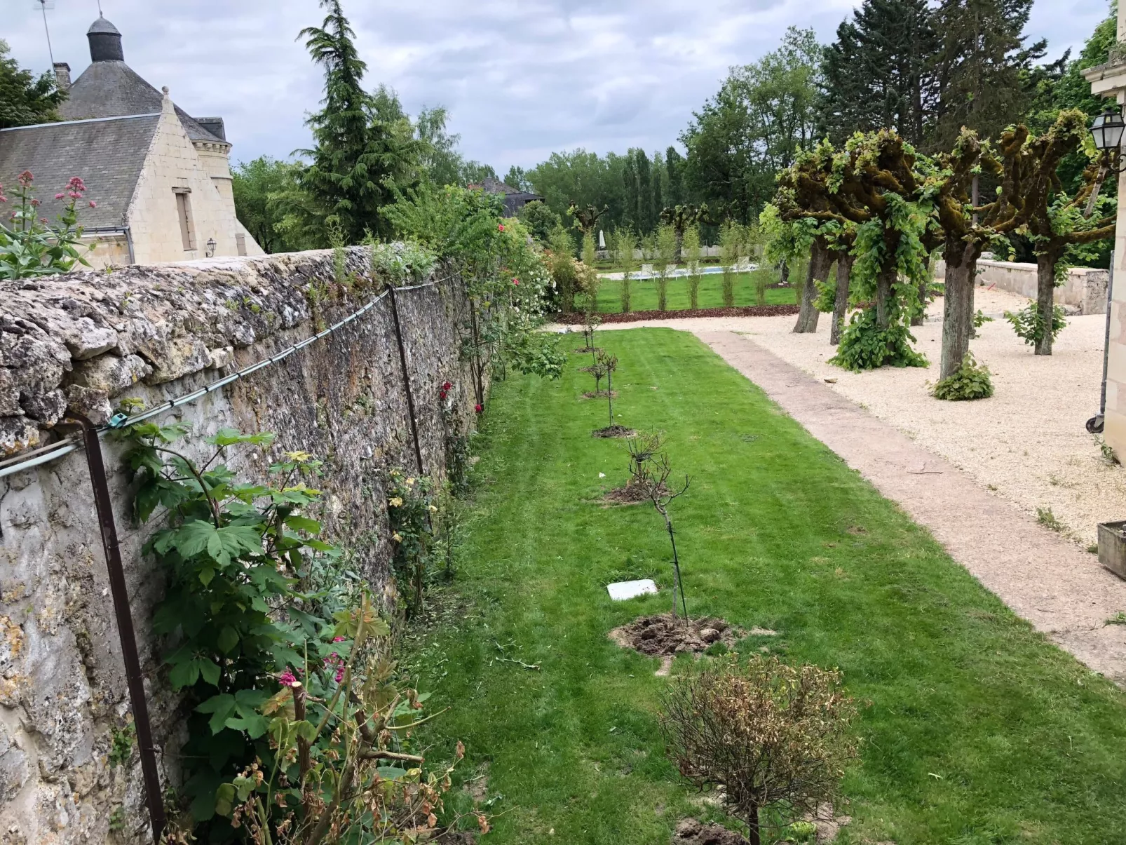 Cottage Parc 70m2 mit Pool in Azay le rideau-Buiten