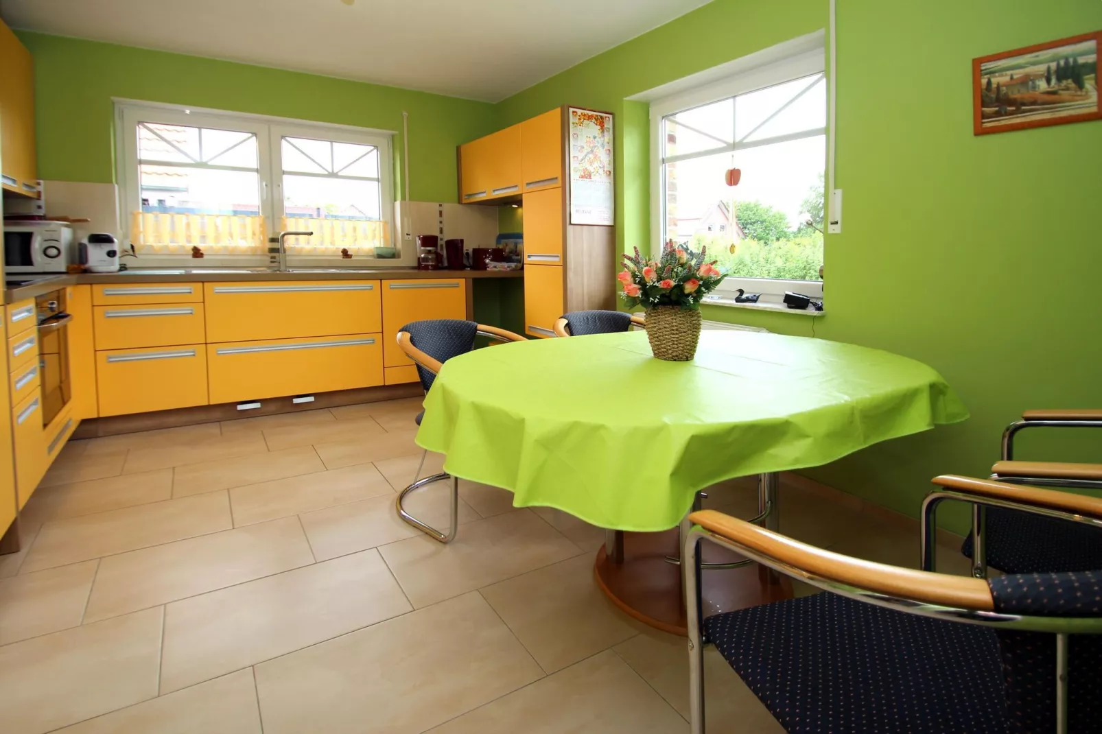 Große Ferienwohnung für 6 Personen mit Terrasse-Keuken