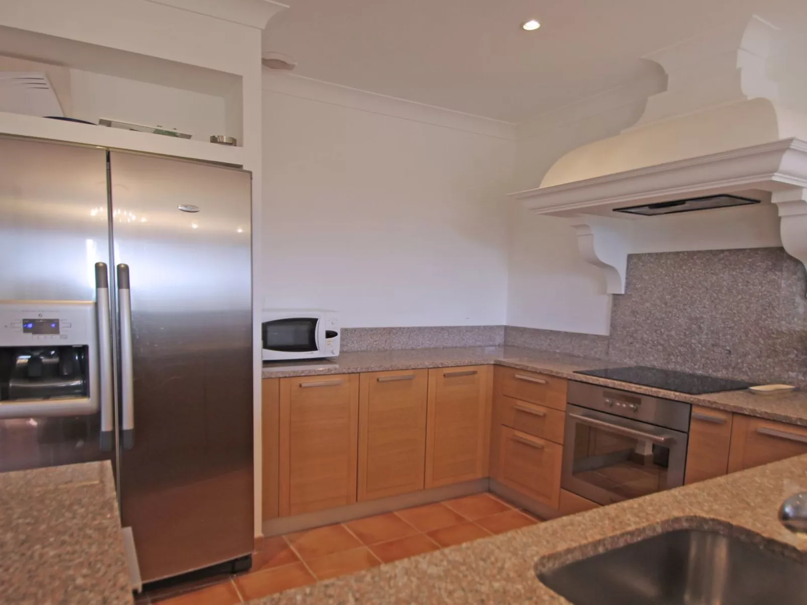 Villa Beauchene - Privates Schwimmbad - Klimaanlage - Binnen