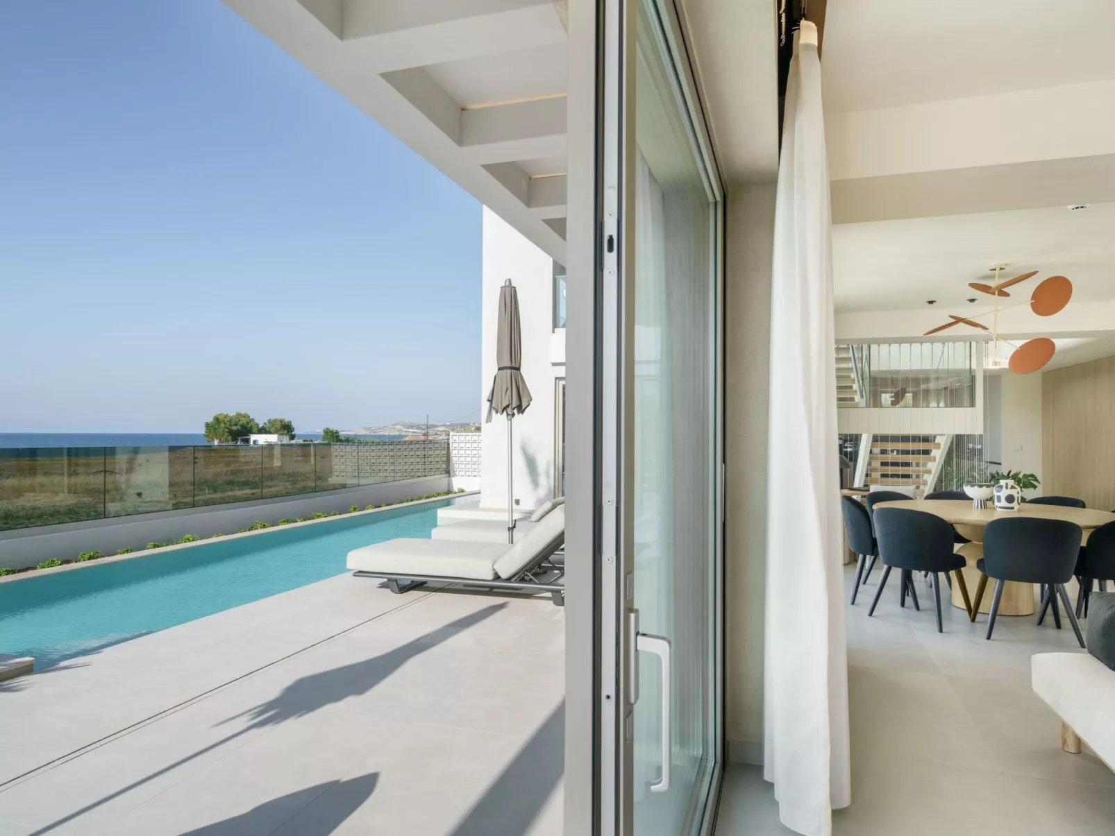 Villa am Strand, beheizter Pool, Playarea, Whirlpool-Buiten