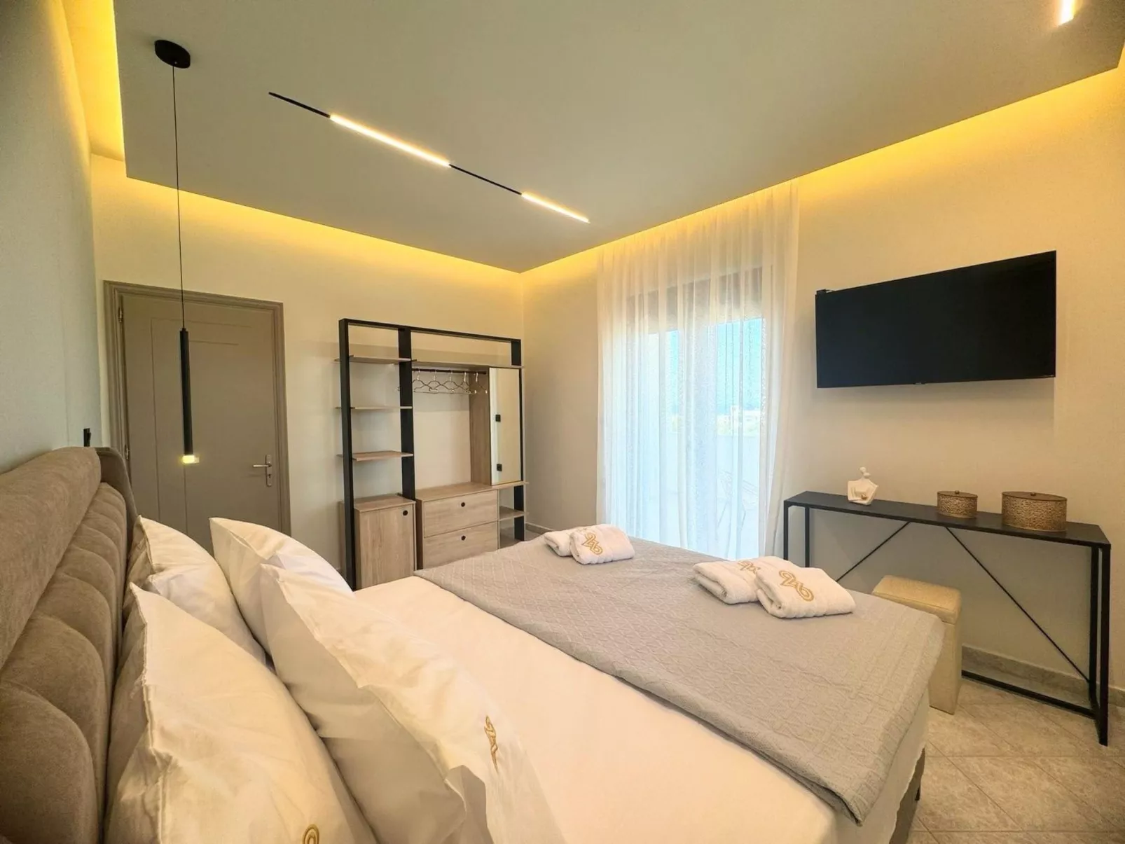 Grand Aqua Luxus-Villa von Mintzi-Image-tags.info