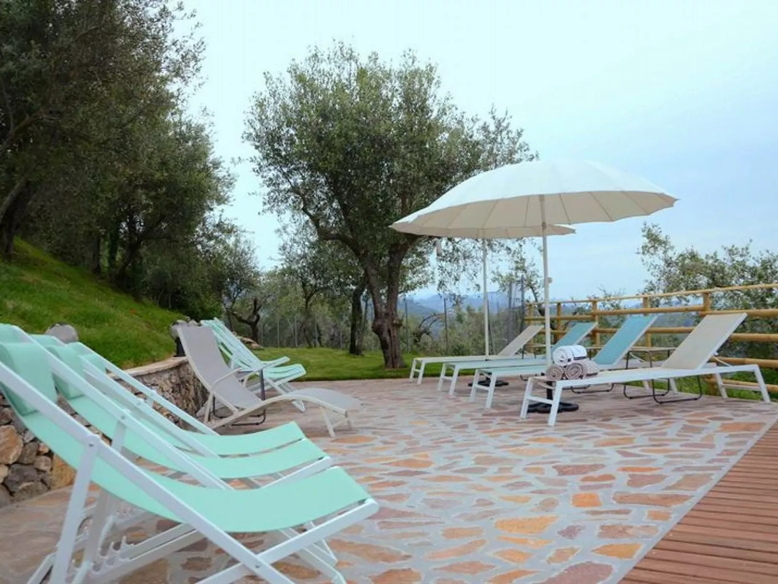 Wohnung 'Giuseppina6' mit Schwimmbad-Buiten