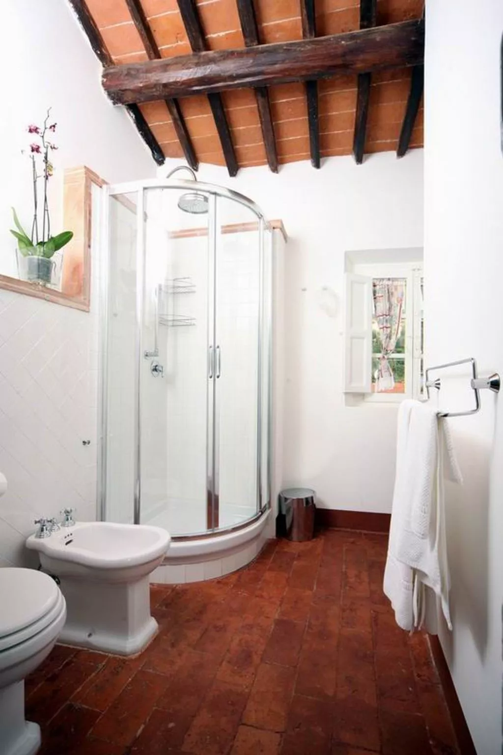 "Gina4" mit Gemeinschaftspool-Binnen