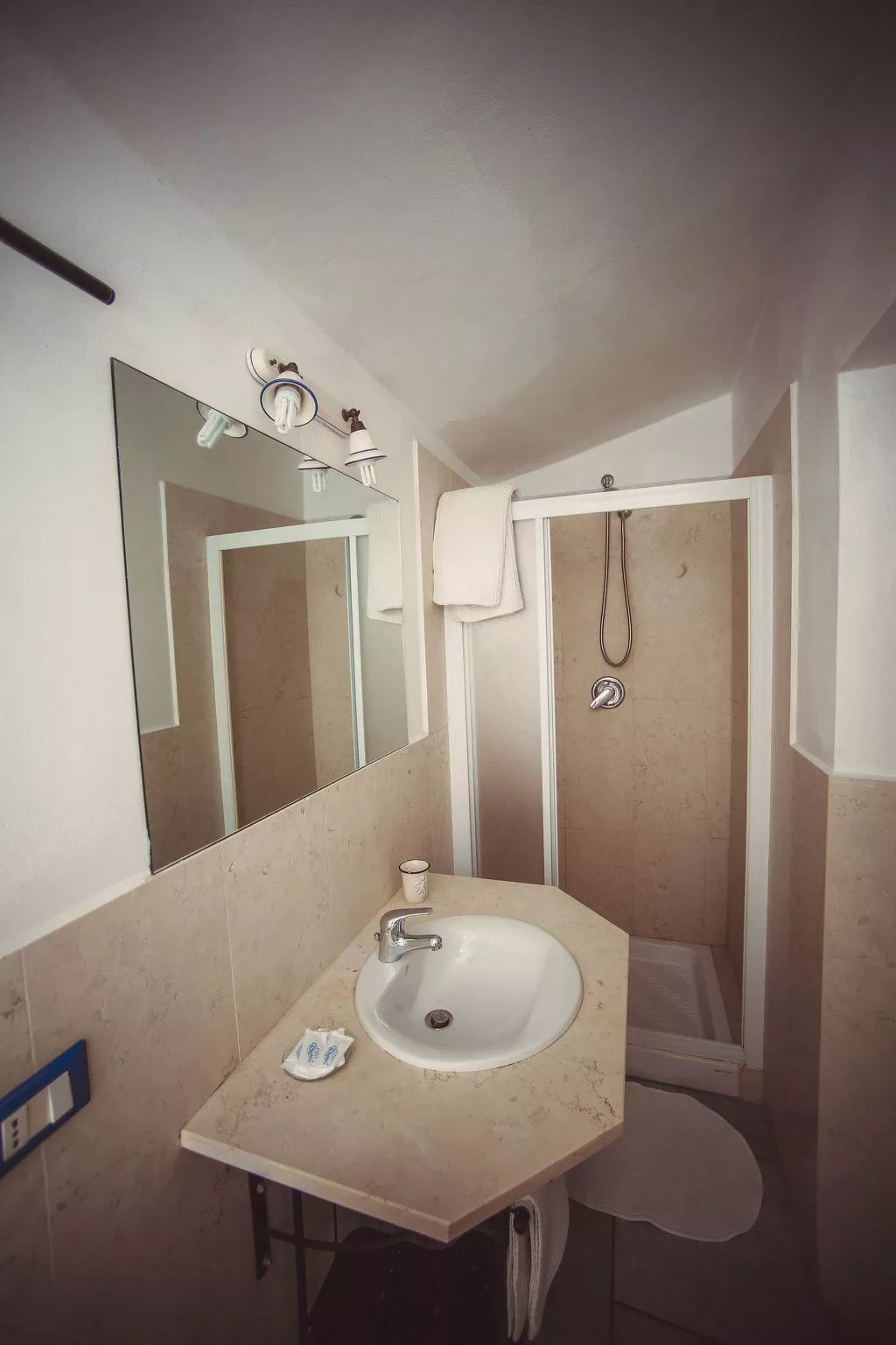 Wohnung 'Settimo cielo8' mit Schwimmbad-Binnen