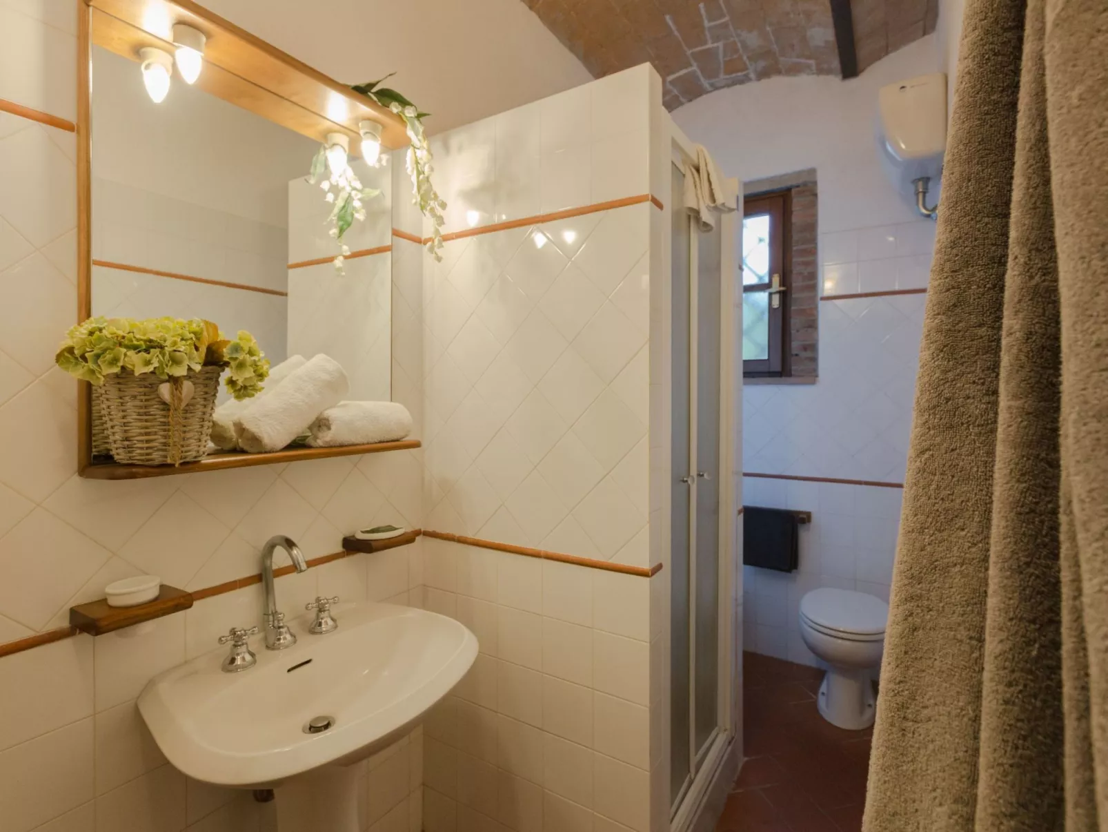 "Ciclamino Canale-Binnen