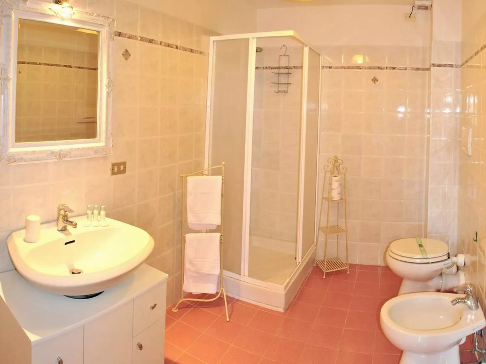 "Collelungo" mit Pool-Binnen