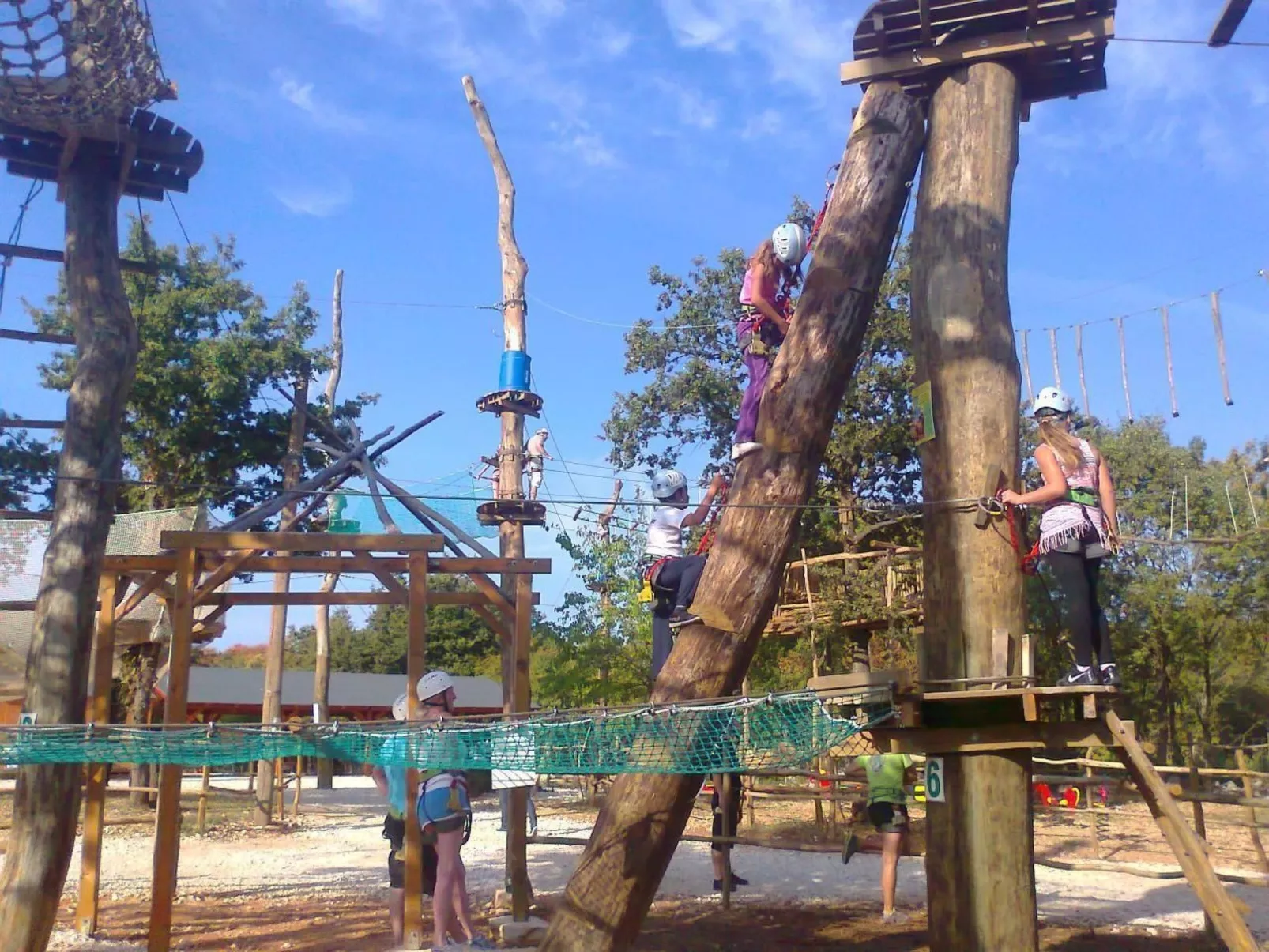 Melisa 4-Image-tags.info