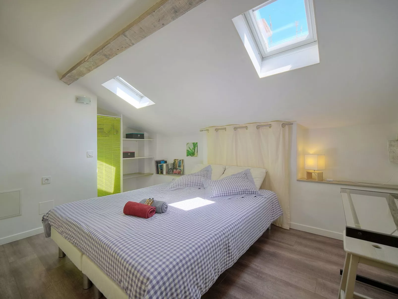 Loftartige Wohnung in ruhiger Lage in Cannes-Image-tags.info