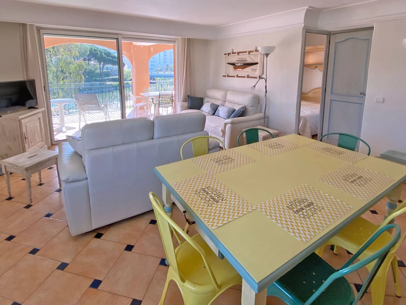 Appt 6 Pers - Piscine Résidence - Climatisation - Binnen