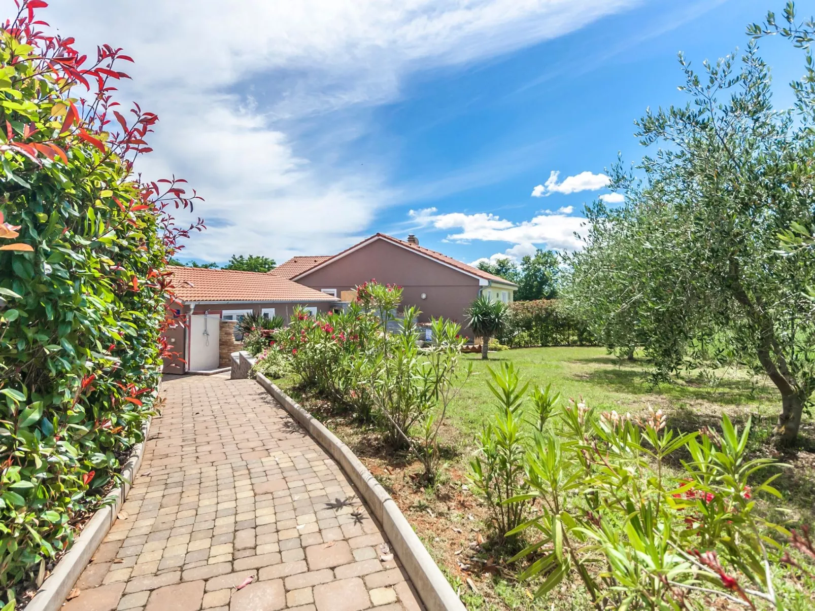 Haus Tomas-Image-tags.info